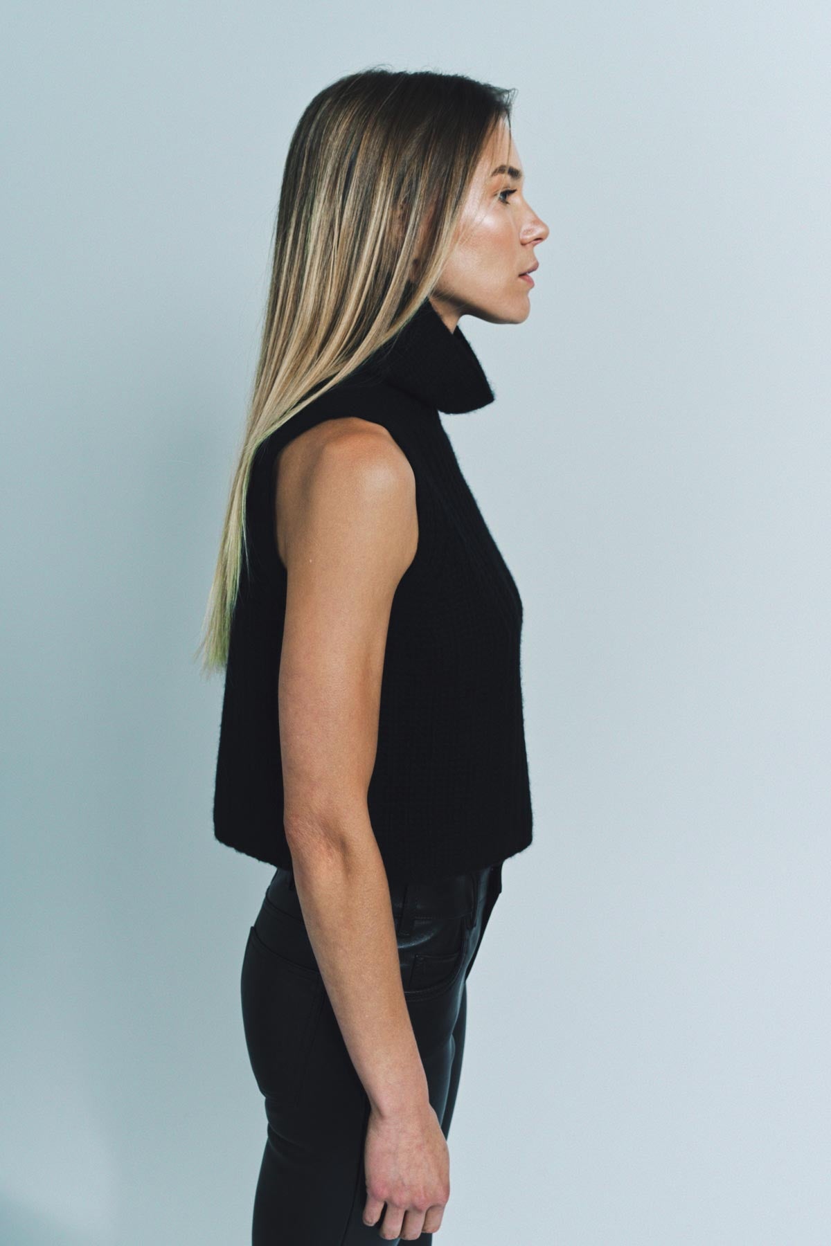 SABLYN | SAIGE SLEEVELESS CASHMERE TURTLENECK - MAXFIELD LA