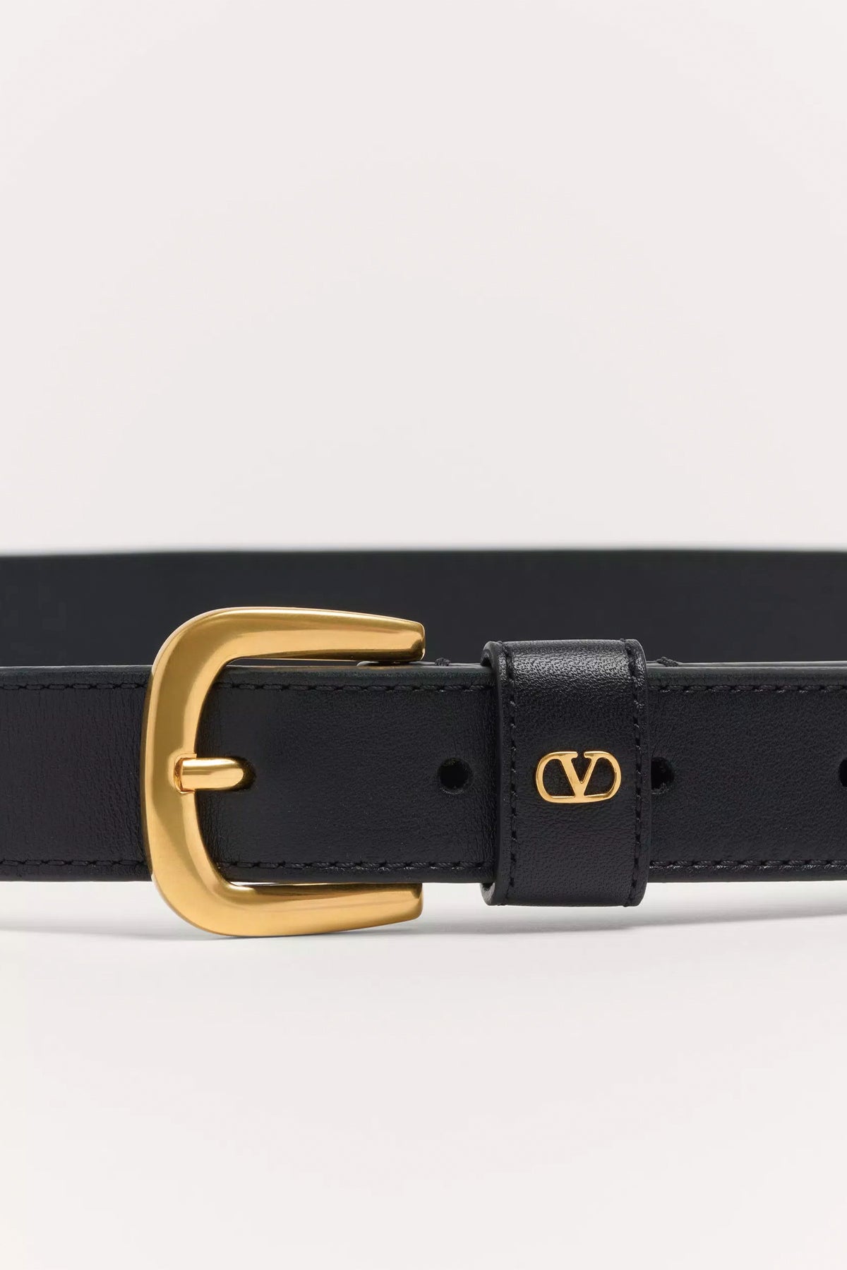 VALENTINO GARAVANI | VLOGO SIGNATURE BELT IN SHINY CALFSKIN 25 MM - MAXFIELD LA