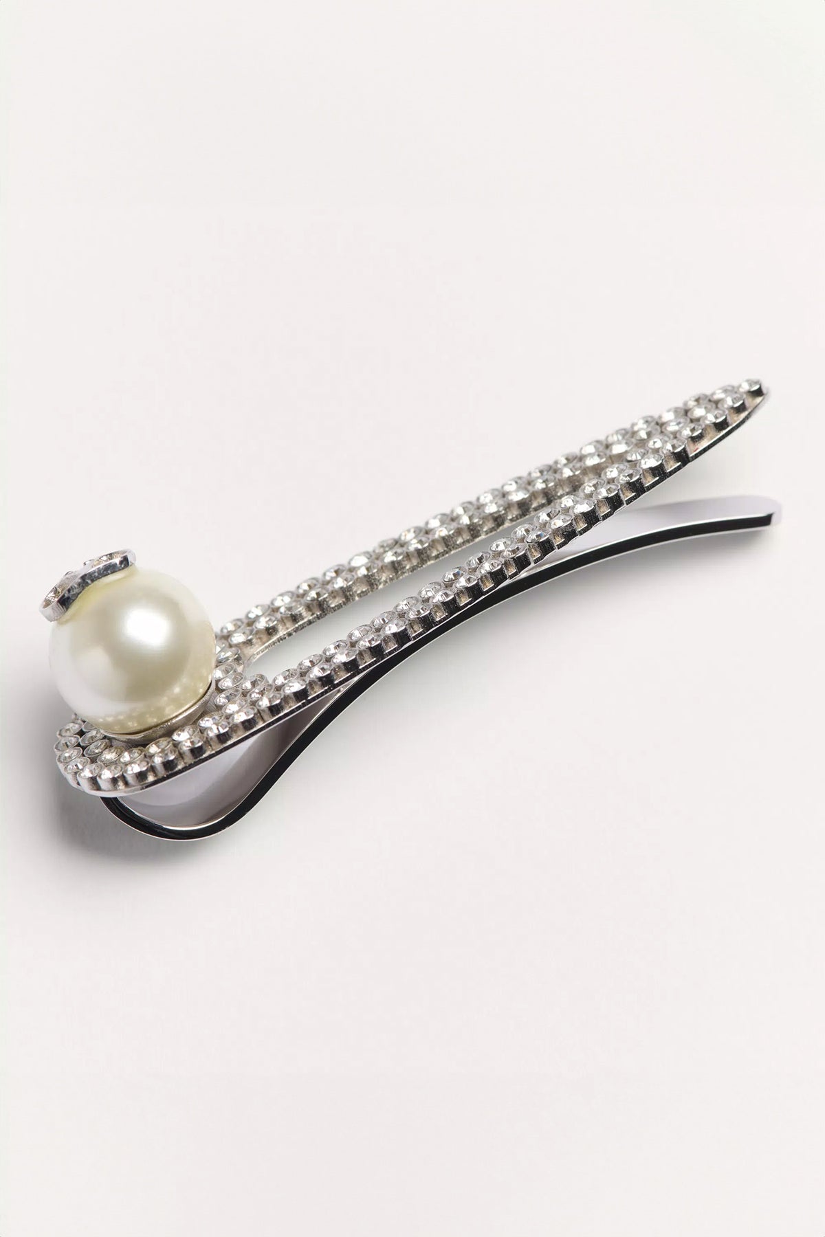 VALENTINO GARAVANI | VLOGO SIGNATURE METAL TIE CLIP WITH SWAROVSKI® CRYSTALS AND PEARL