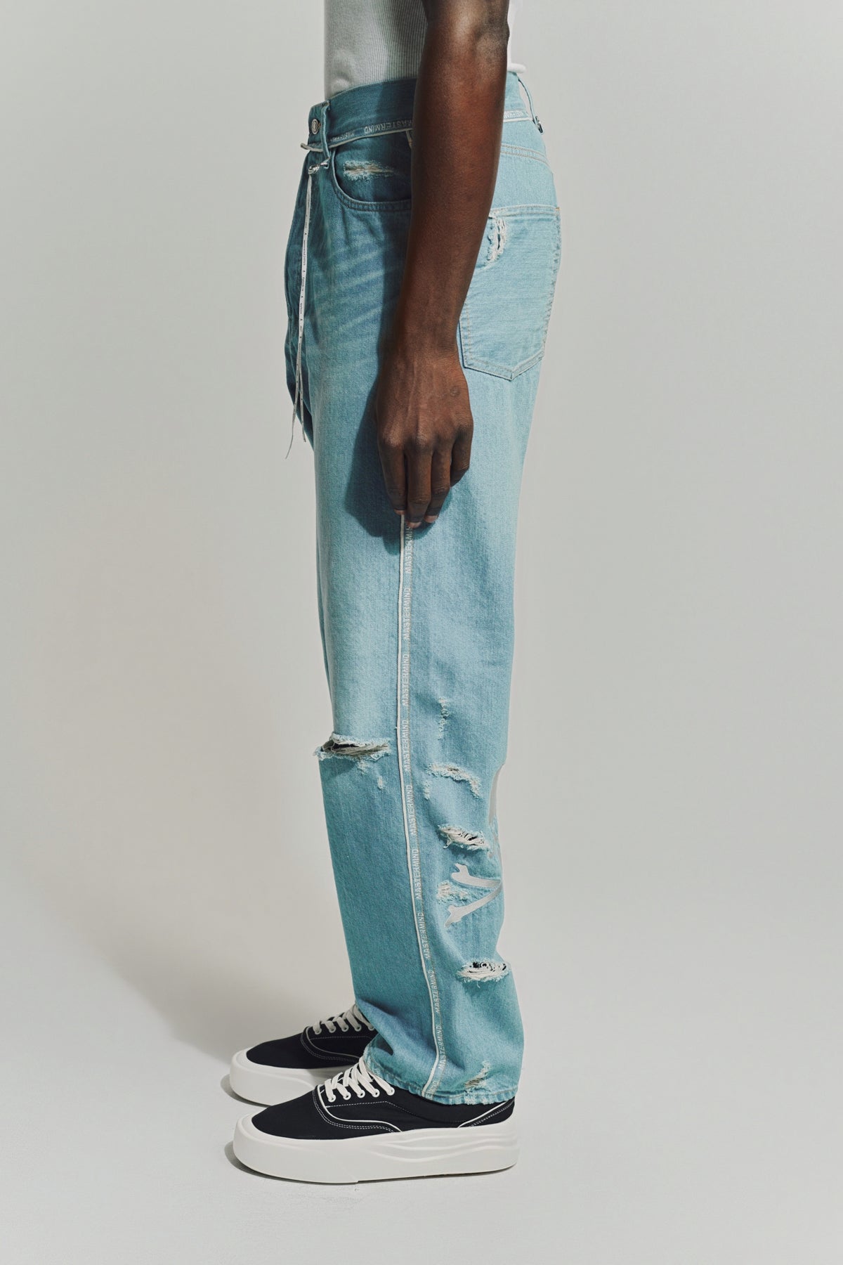 MASTERMIND | INSIDE-OUT DENIM JEANS