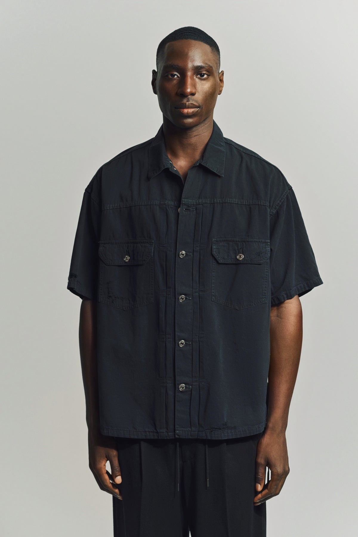 MASTERMIND | DISTRESSED SHORT SLEEVE DENIM SHIRT