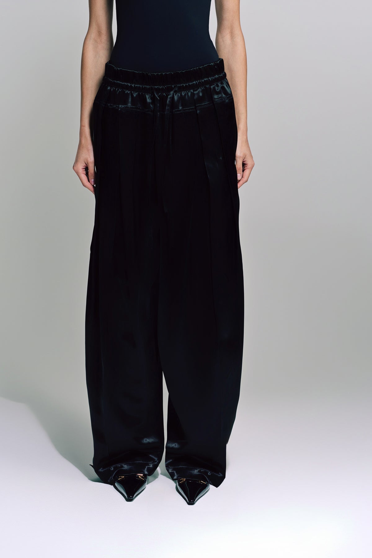JIL SANDER | PLEATED PANTS