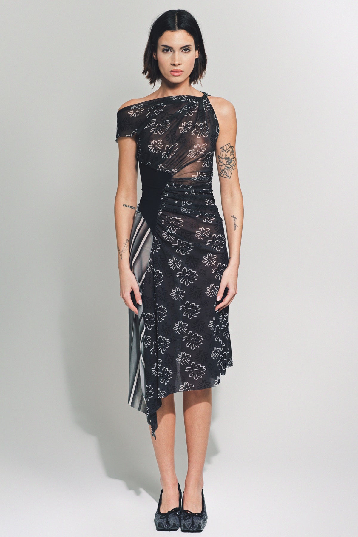 PAULA CANOVAS DEL VAS | DIAMOND MESH DRESS