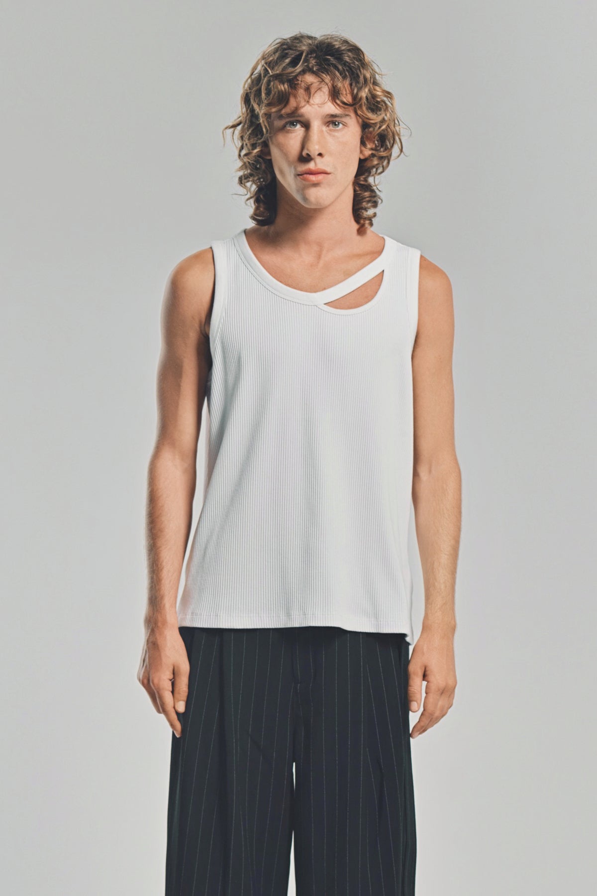 LOUIS GABRIEL NOUCHI | TANK TOP WITH ASYMMETRICAL OPENING