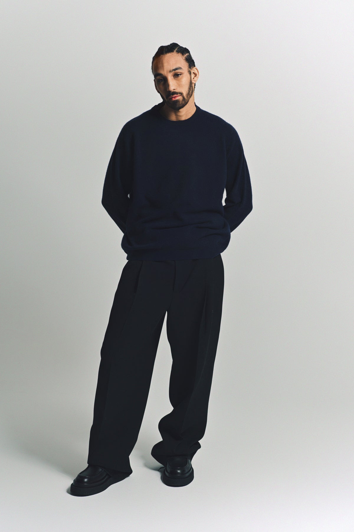 FRENCKENBERGER | BOYFRIEND R-NECK SWEATER - MAXFIELD LA