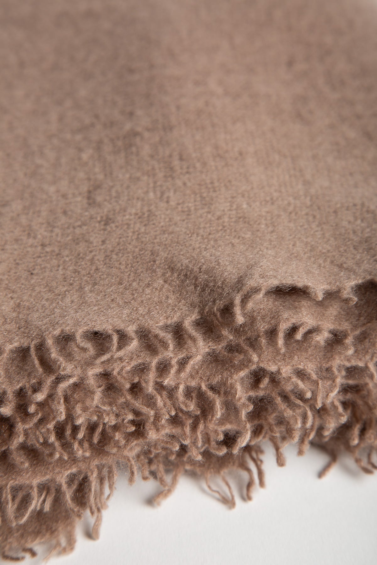 DENIS COLOMB | FUZZY FEUTRE SHAWL