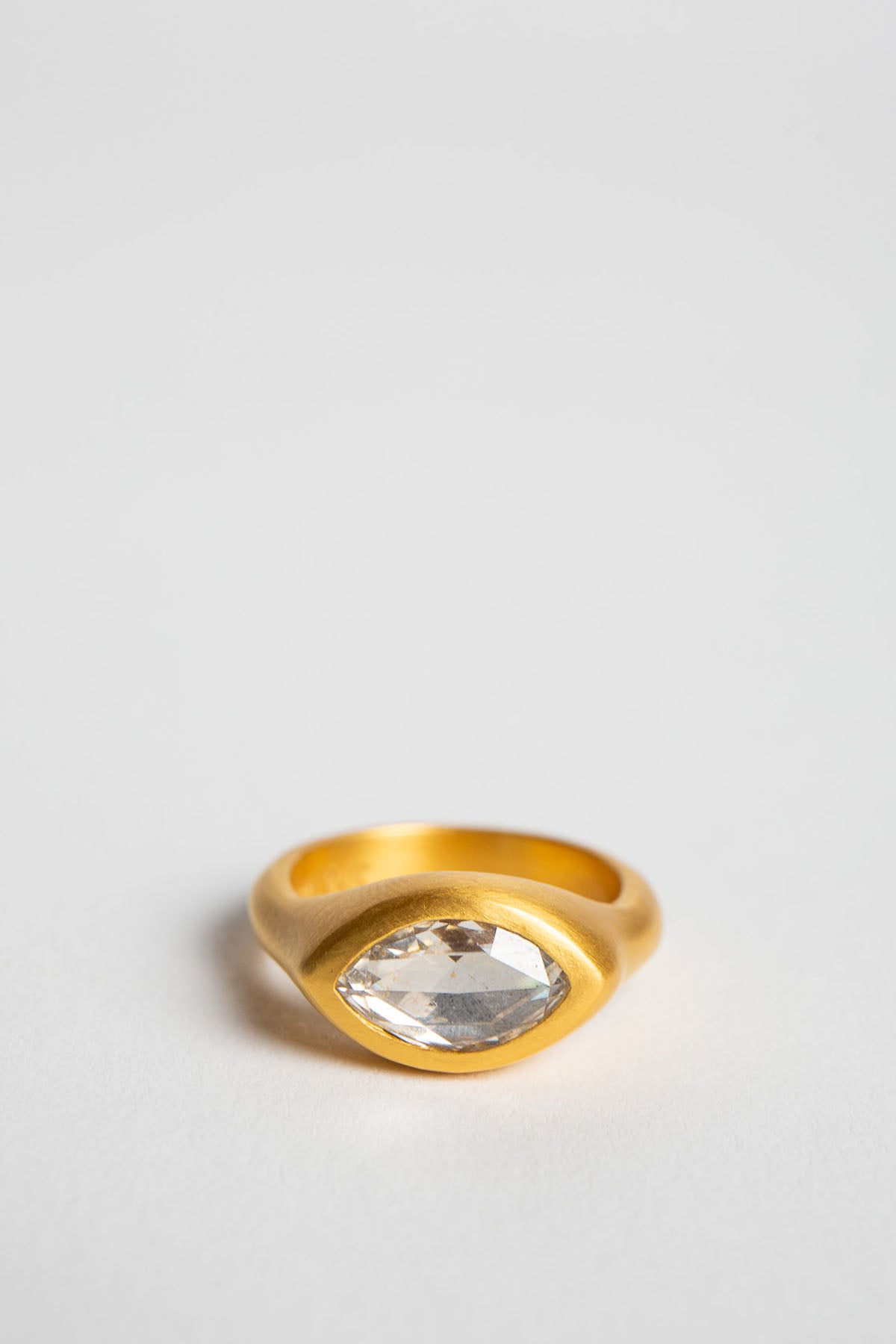 ELI HALILI | YELLOW GOLD & MARQUIS DIAMOND RING