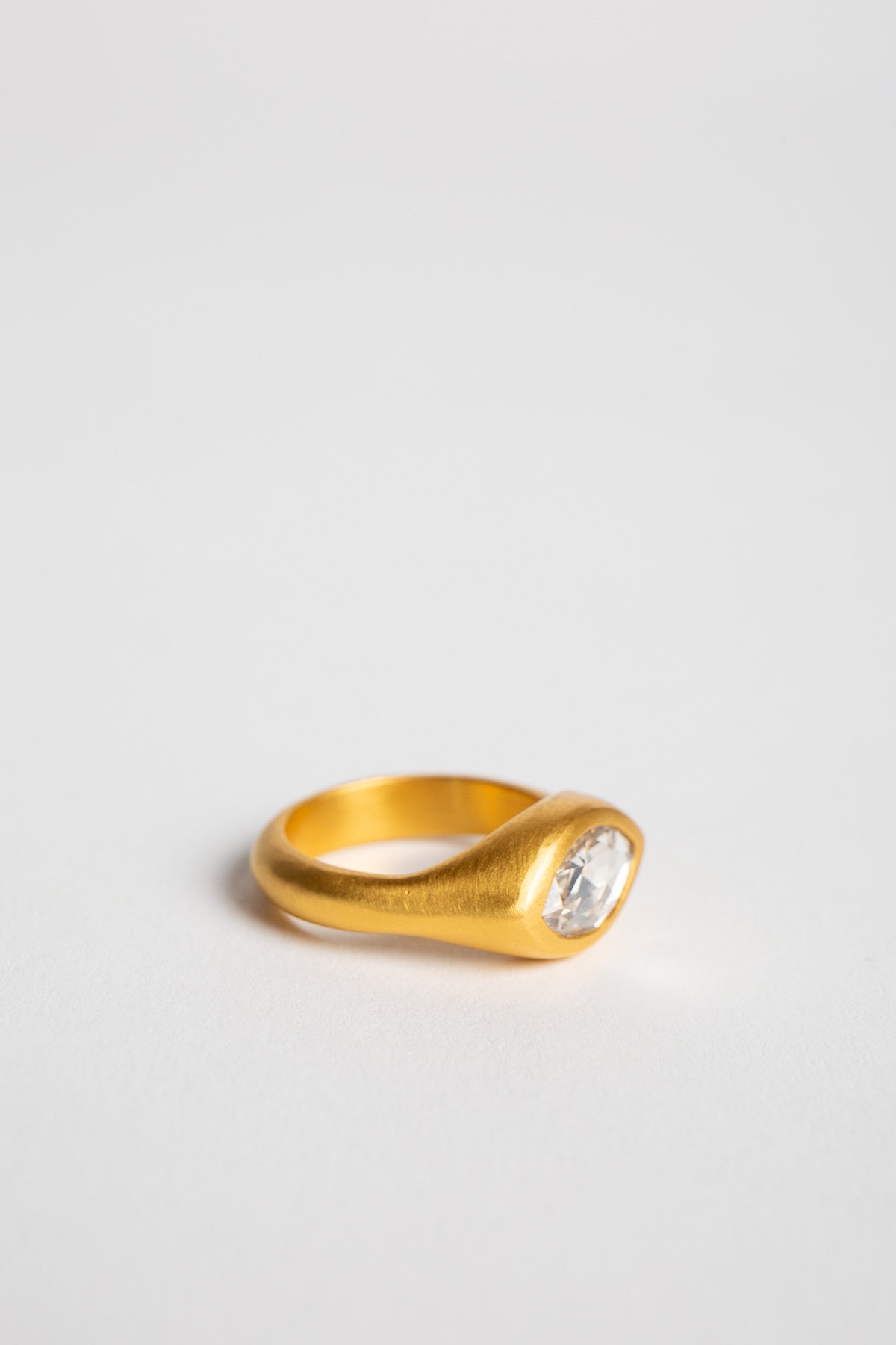 ELI HALILI | YELLOW GOLD & MARQUIS DIAMOND RING