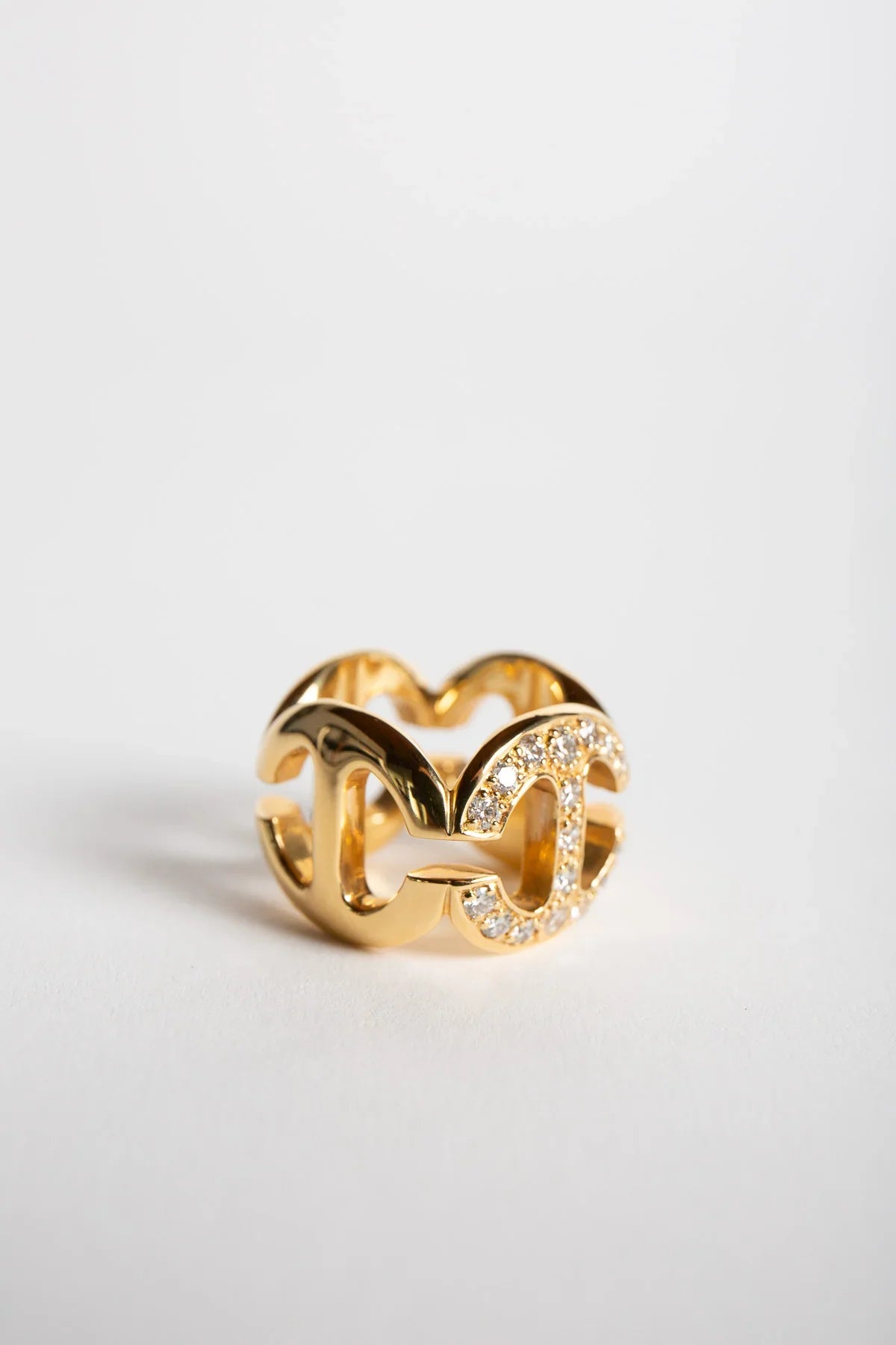 HOORSENBUHS | SQUARE LINK PAVE DIAMOND RING
