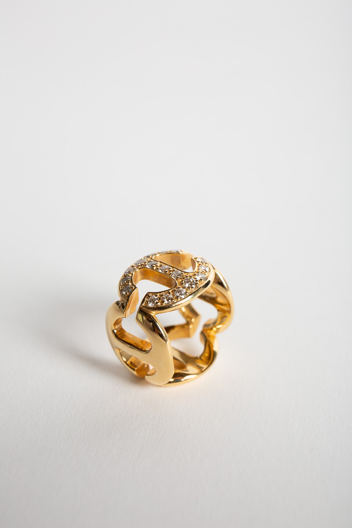 HOORSENBUHS | SQUARE LINK PAVE DIAMOND RING