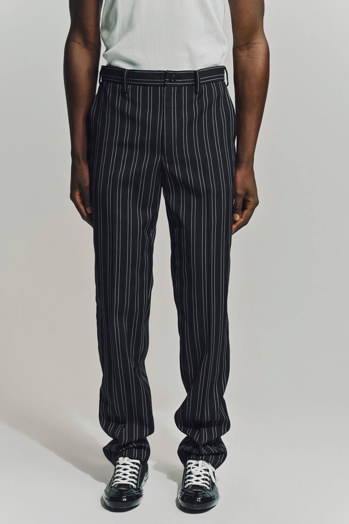 THE SOLOIST | PLAIN FRONT PANTS