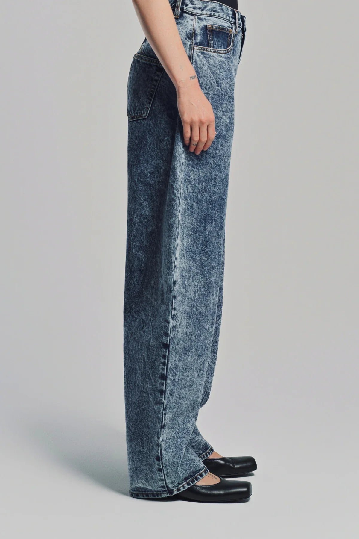 ALAÏA | HIGH WAISTED ROUND JEANS