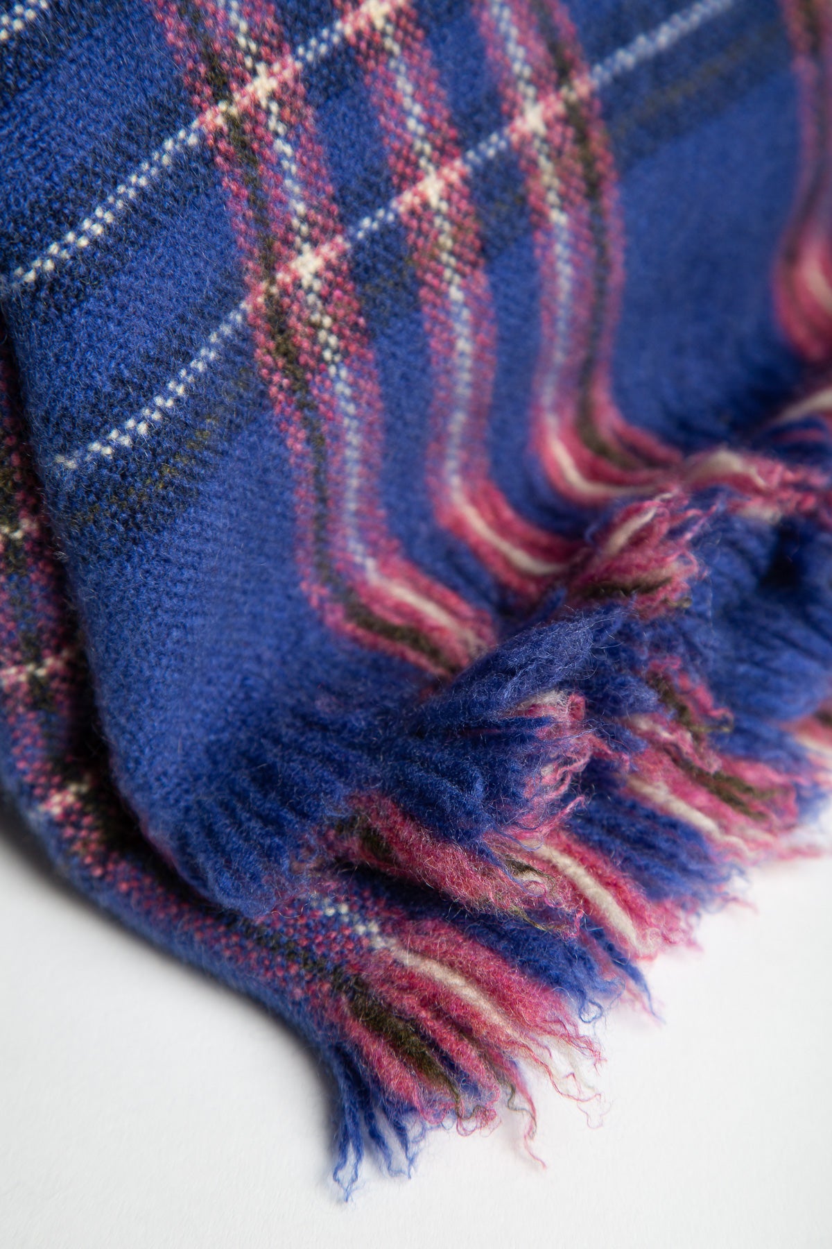 THE ELDER STATESMAN | TARTAN WOVEN THROW - MAXFIELD LA