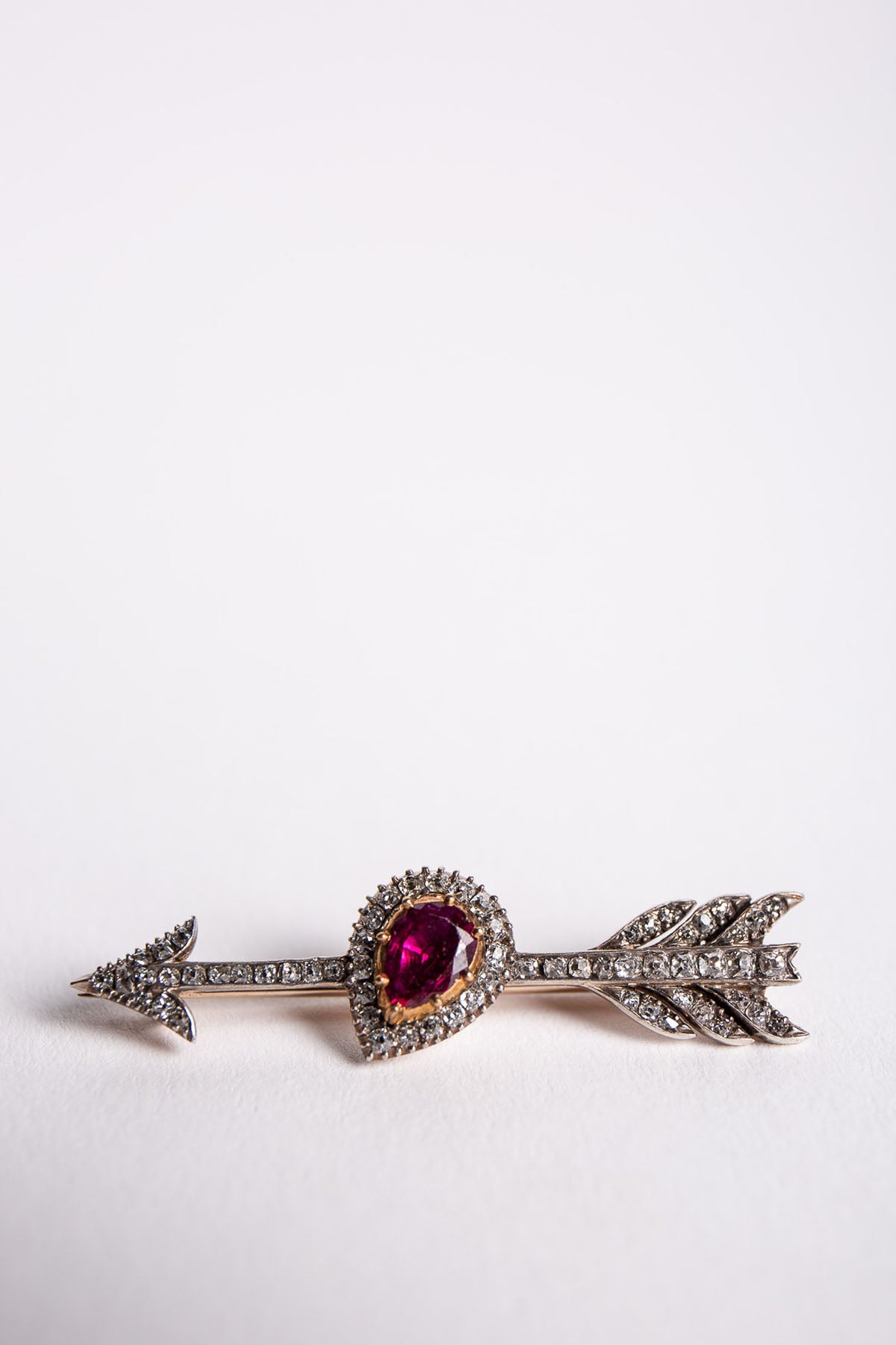 MAXFIELD PRIVATE COLLECTION | VINTAGE VICTORIAN ARROW BROOCH WITH DIAMONDS & A BURMESE RUBY