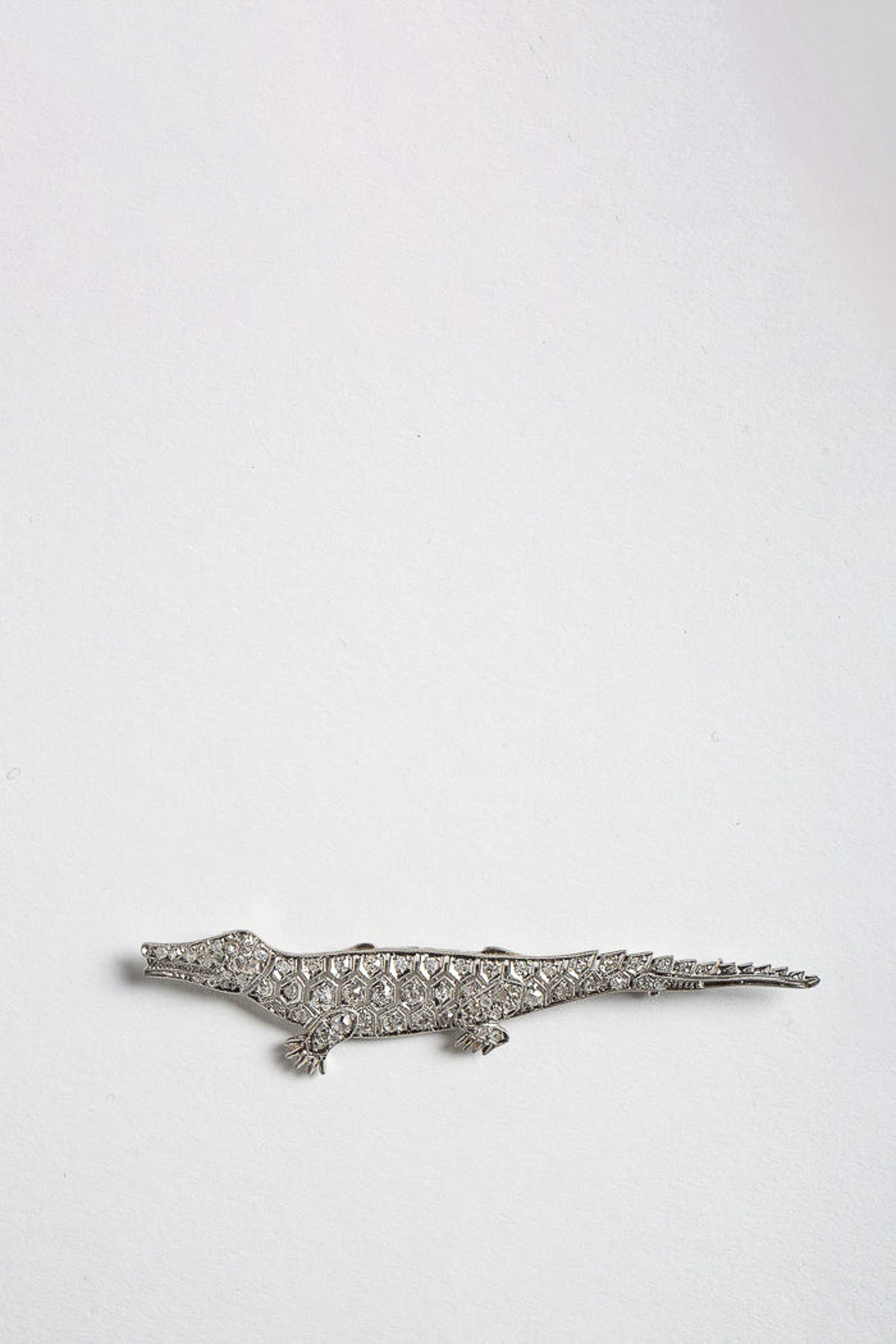 MAXFIELD PRIVATE COLLECTION | VINTAGE ART DECO ALLIGATOR BROOCH