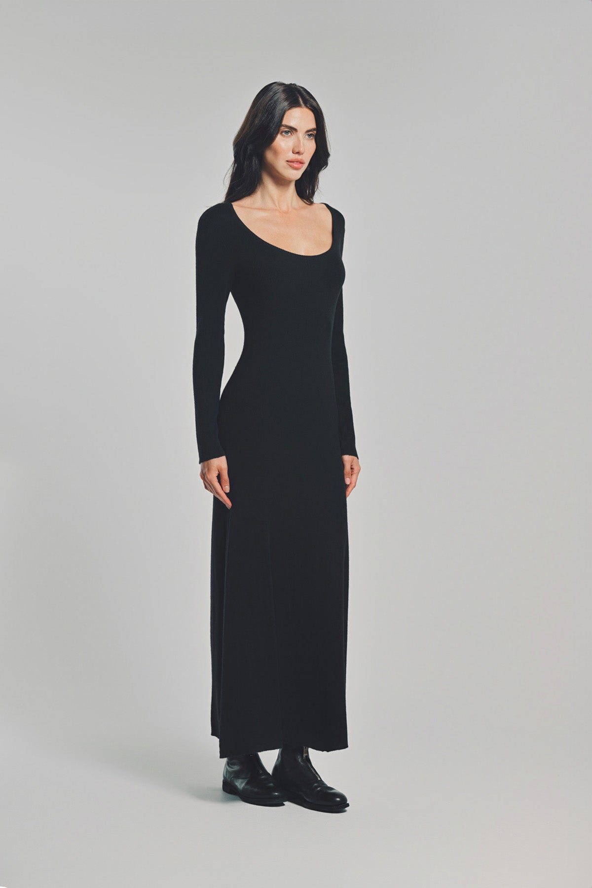 LARS ANDERSSON | SCOOPNECK LONG SLEEVE FLARE DRESS