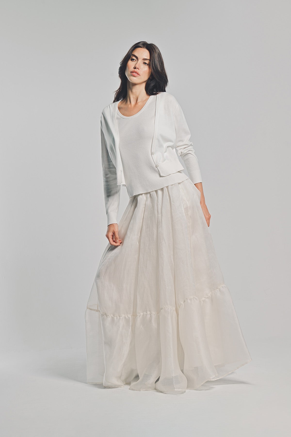 LARS ANDERSSON | DEEP V-NECK CARDIGAN