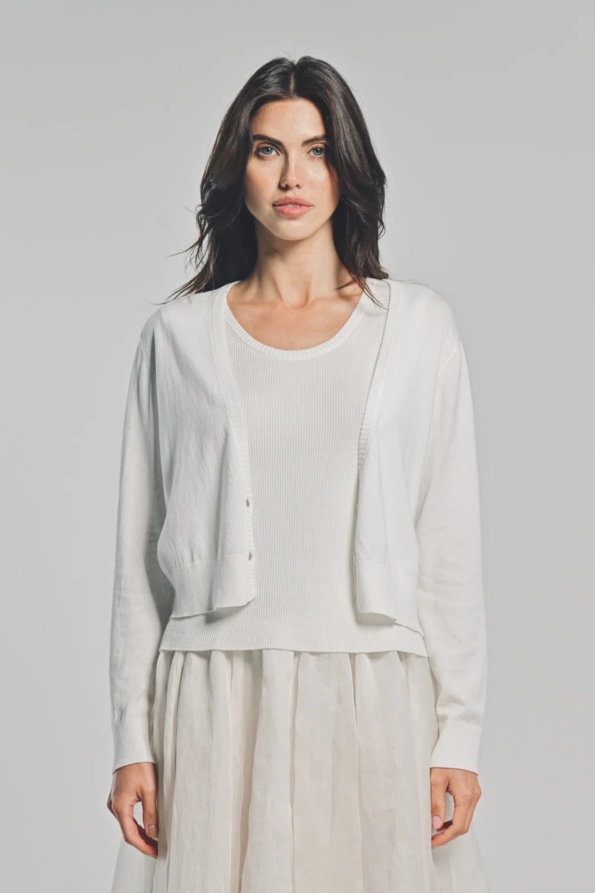 LARS ANDERSSON | DEEP V-NECK CARDIGAN