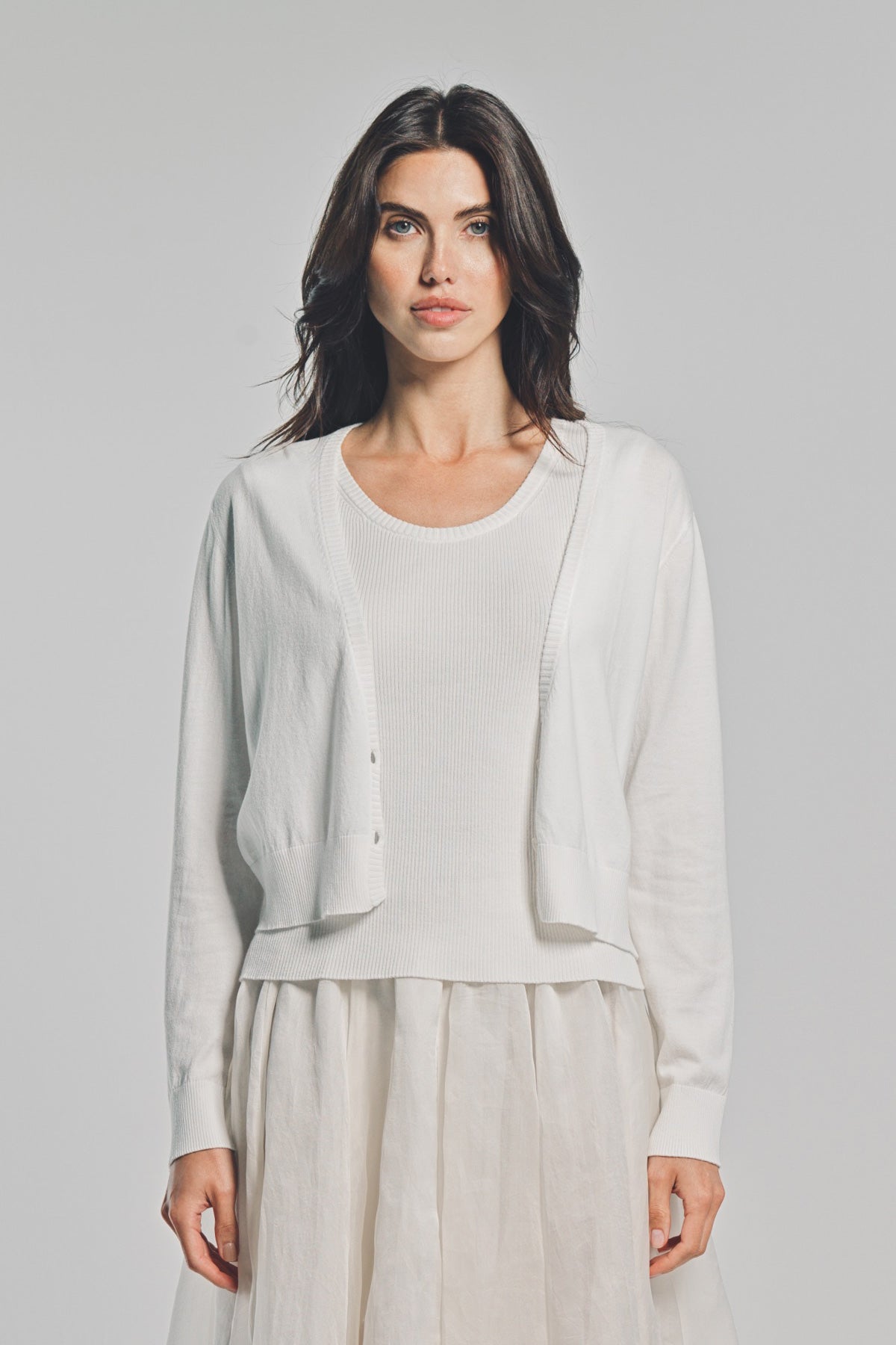 LARS ANDERSSON | DEEP V-NECK CARDIGAN