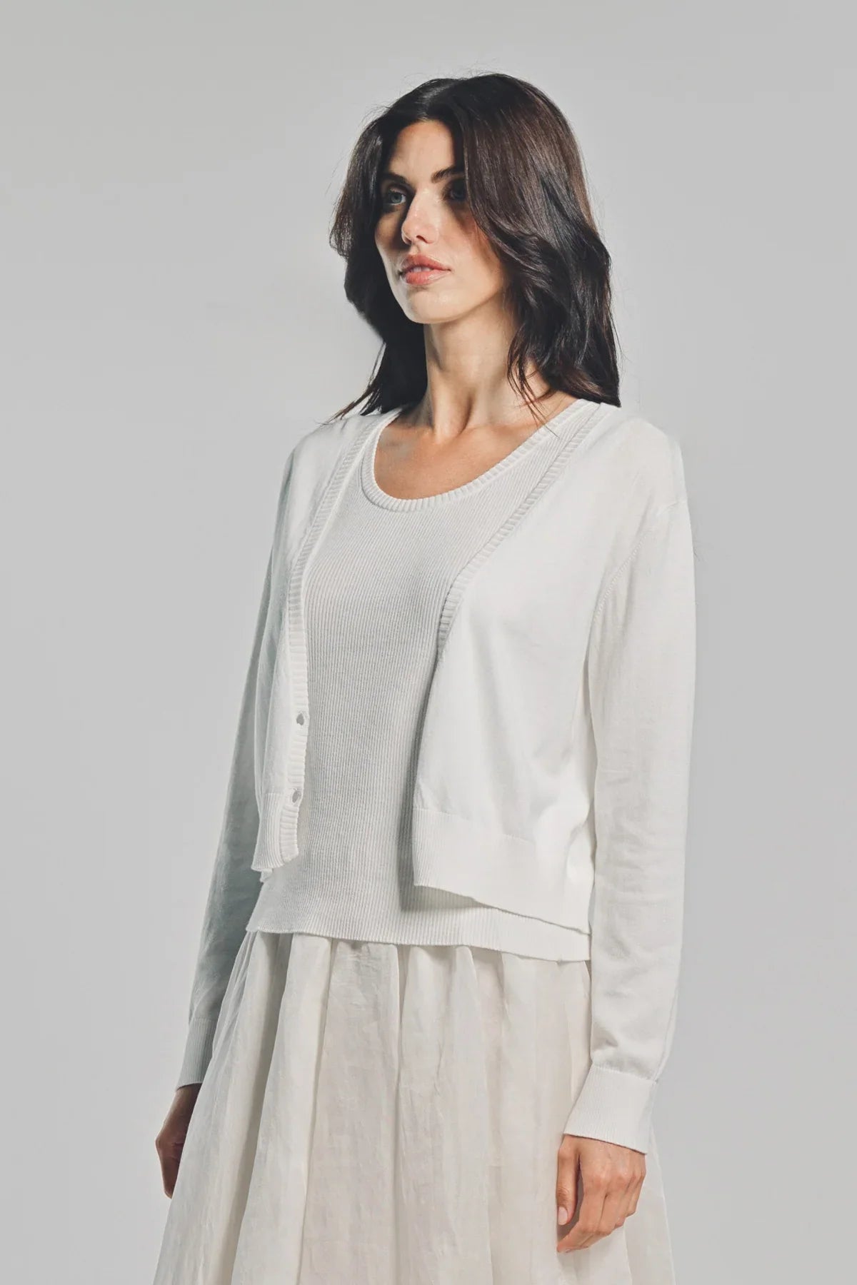 LARS ANDERSSON | DEEP V-NECK CARDIGAN