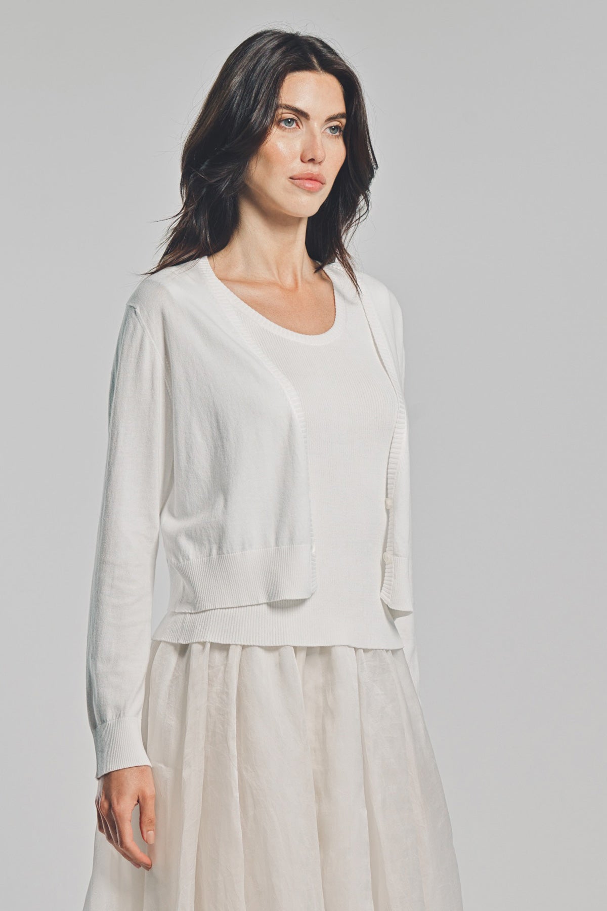 LARS ANDERSSON | DEEP V-NECK CARDIGAN