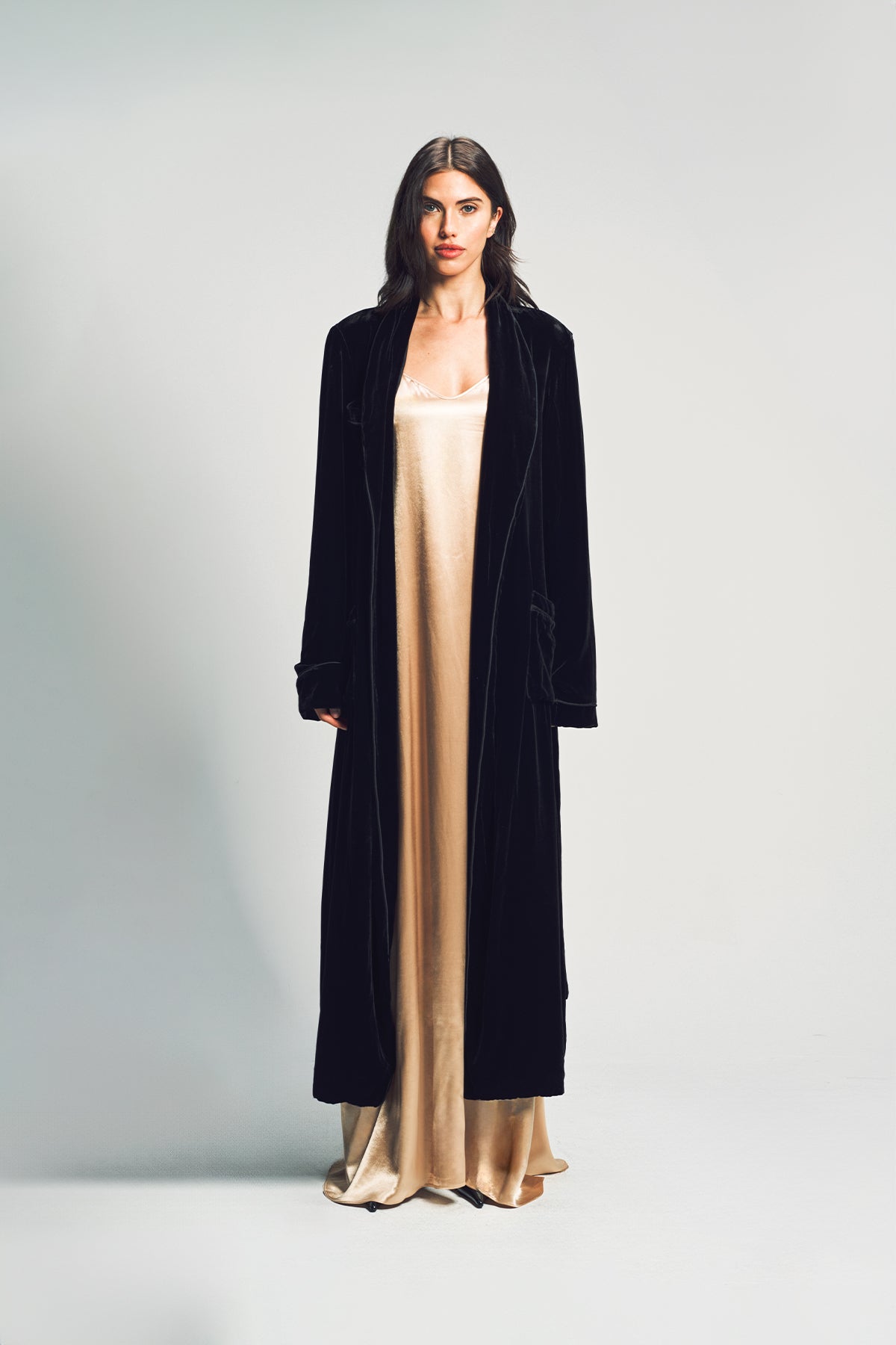 SUSAN BECKER | WOMEN'S BLACK SILK & VELVET BAMBERG ROBE