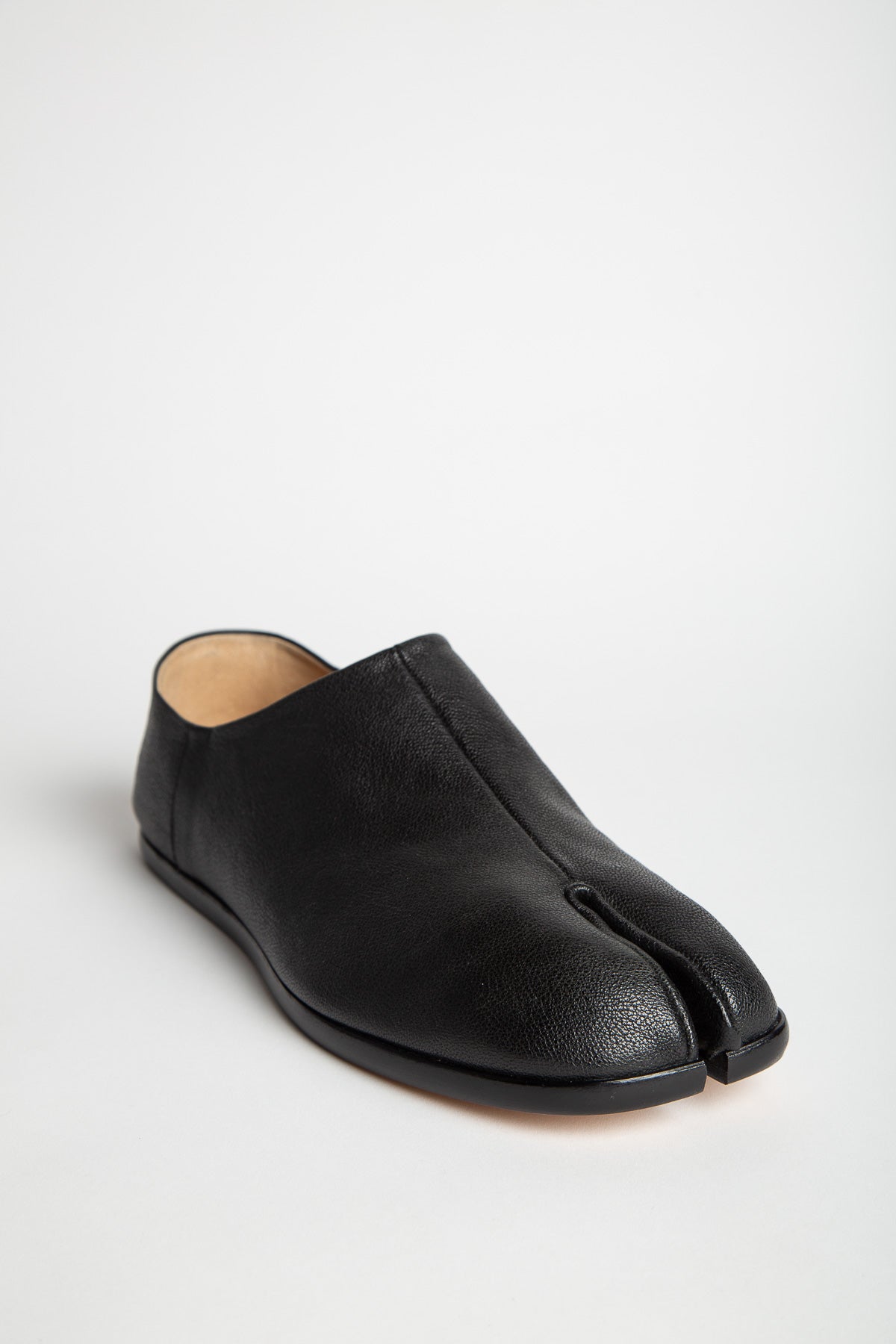 MAISON MARGIELA | TABI BABOUCHES - MAXFIELD LA