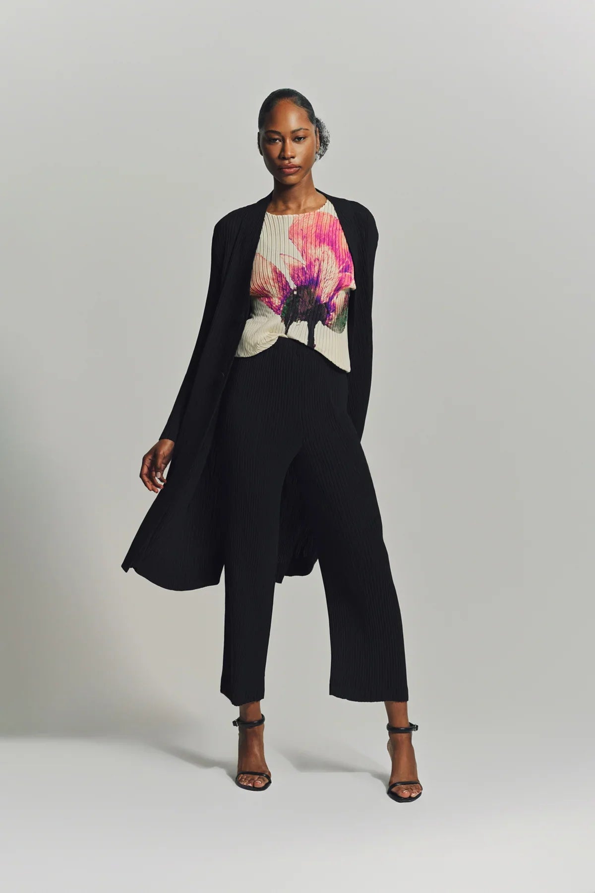 ISSEY MIYAKE | HATCHING PLEATED COAT