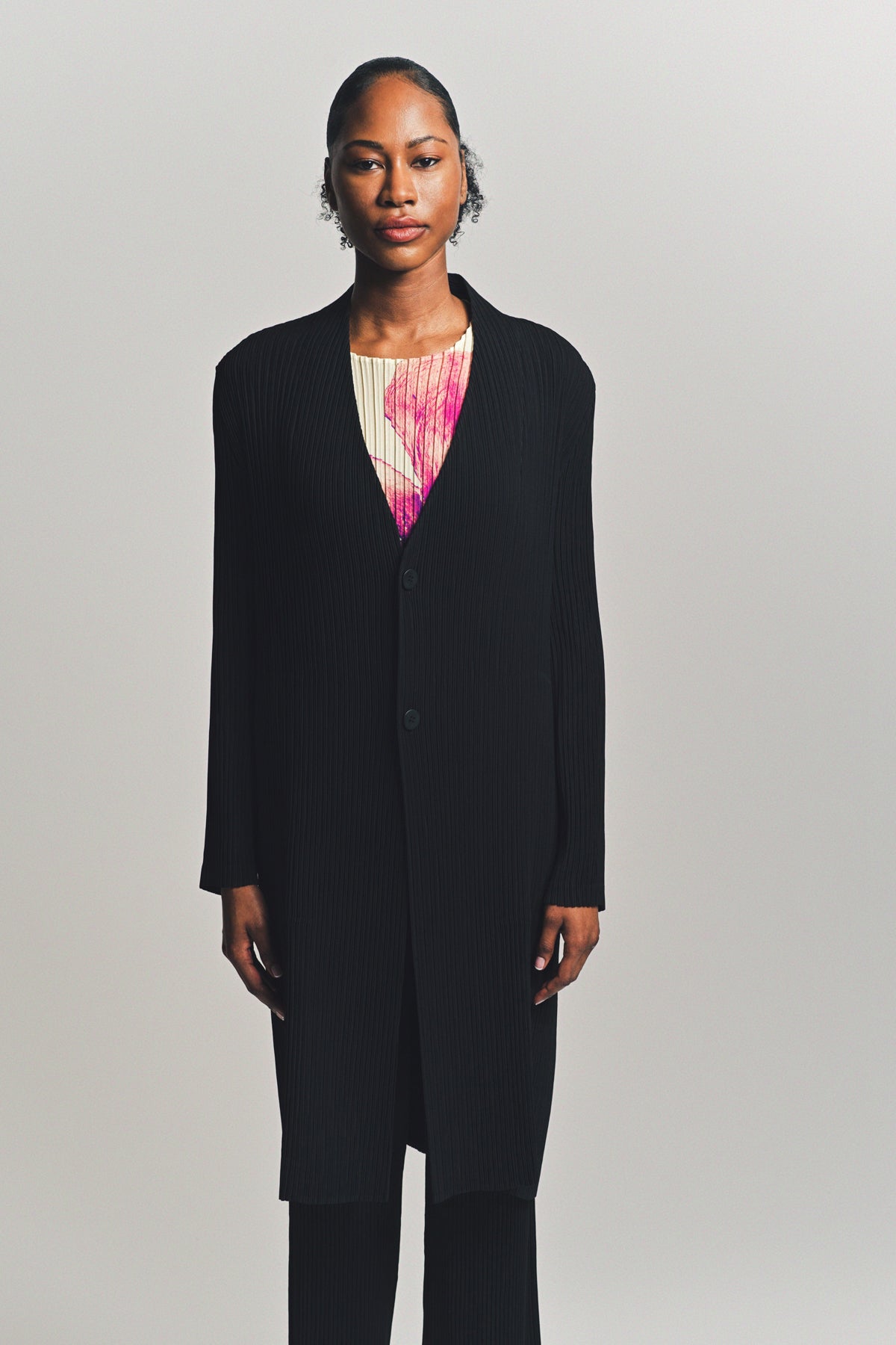 ISSEY MIYAKE | HATCHING PLEATED COAT