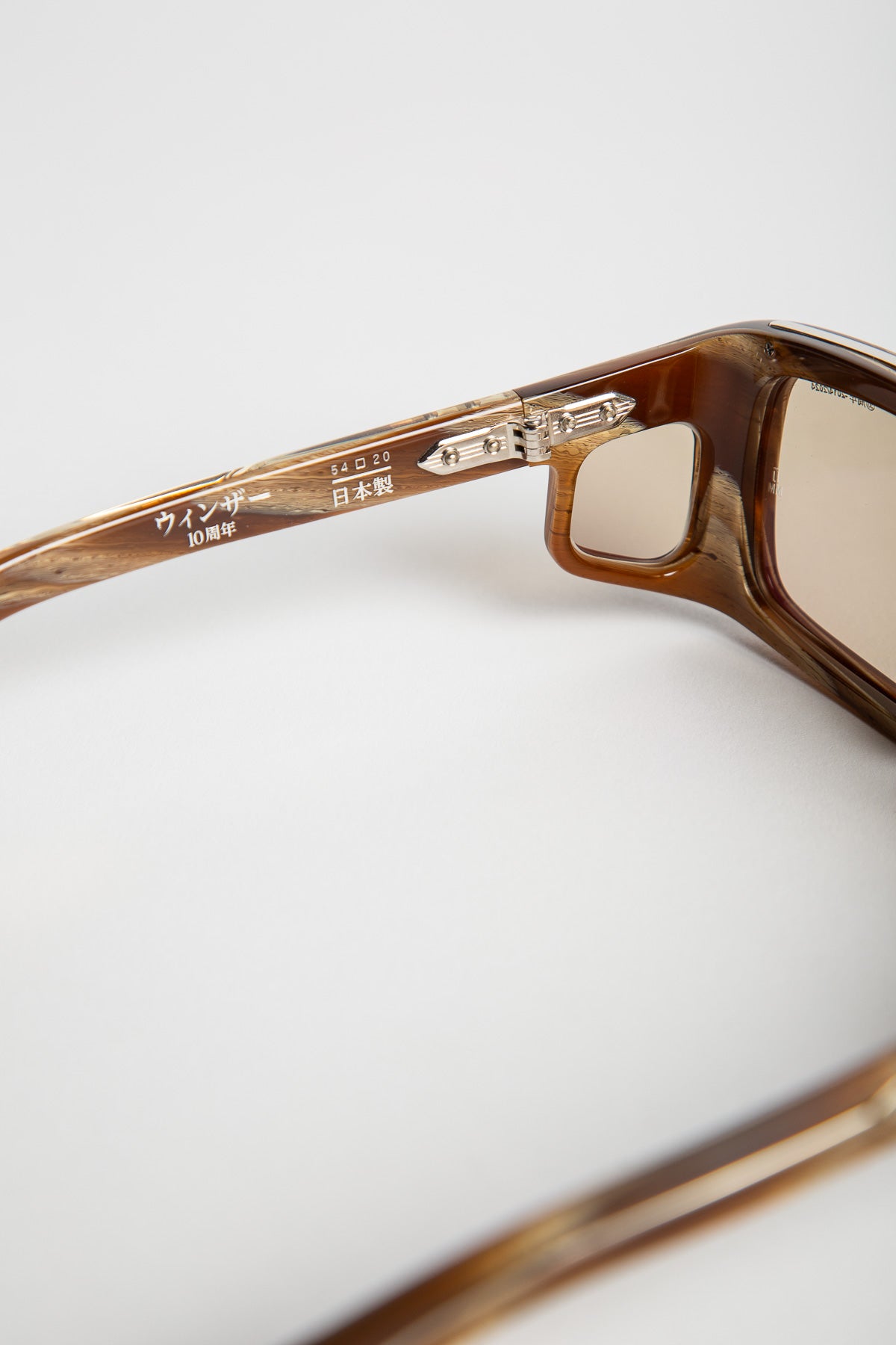 JACQUES MARIE MAGE | WINDSOR SUNGLASSES IN BARK HORN