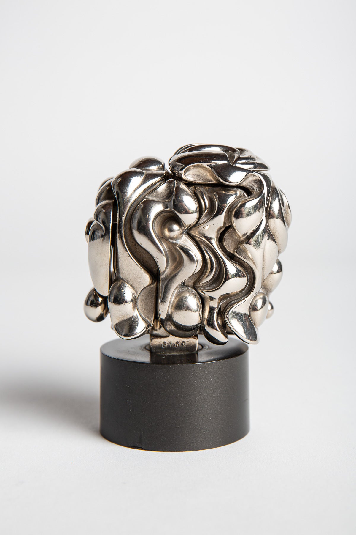 MAXFIELD PRIVATE COLLECTION | 1968 PORTRAIT DE MICHELE STATUE