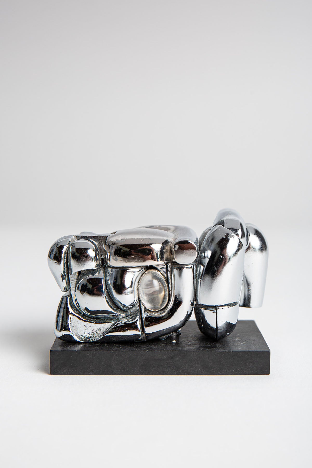 MAXFIELD PRIVATE COLLECTION | 1968 MINI MARIA STATUE