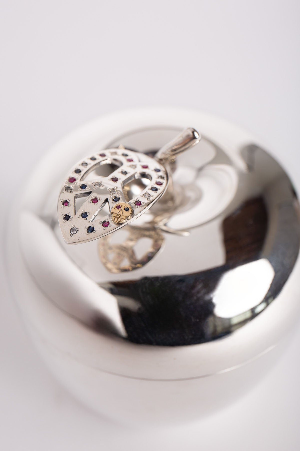 BLIND MAN TOGS | 18K YELLOW GOLD AND STERLING SILVER APPLE STASH
