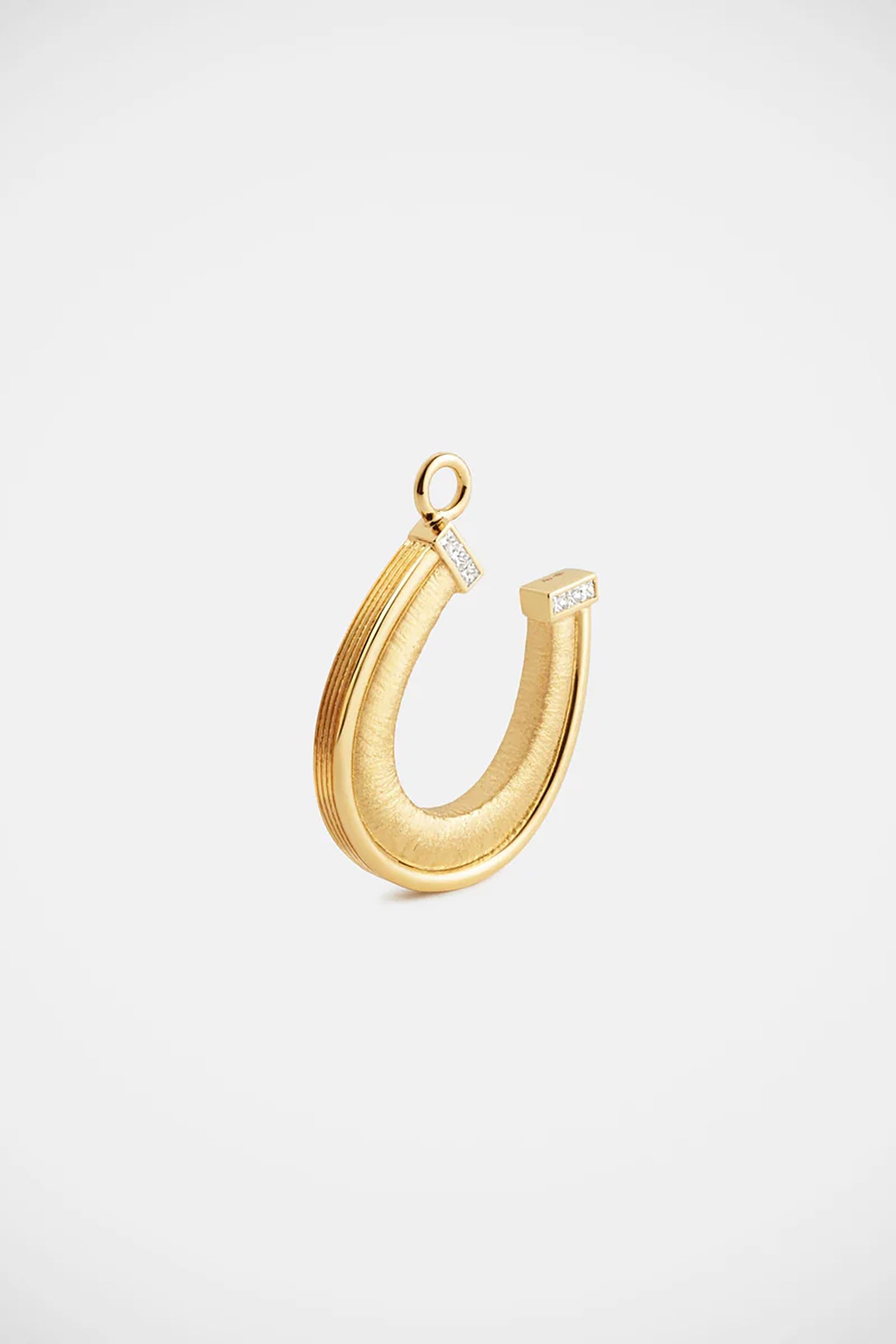MARIE LICHTENBERG | 18K GOLD HORSESHOE CHARM - MAXFIELD LA