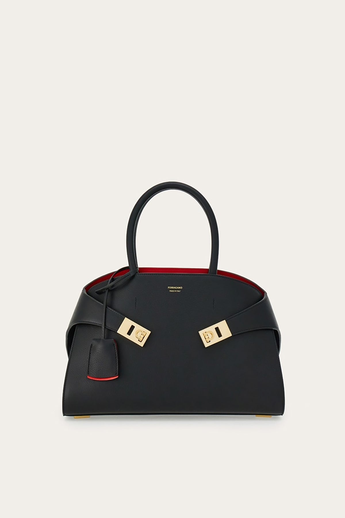 FERRAGAMO | MEDIUM HUG BAG