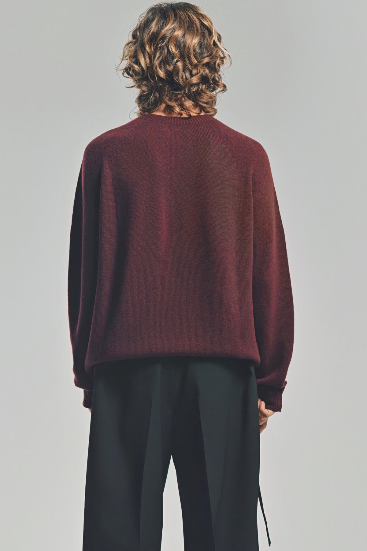 JIL SANDER | SEAMLESS LONG SLEEVE SWEATER