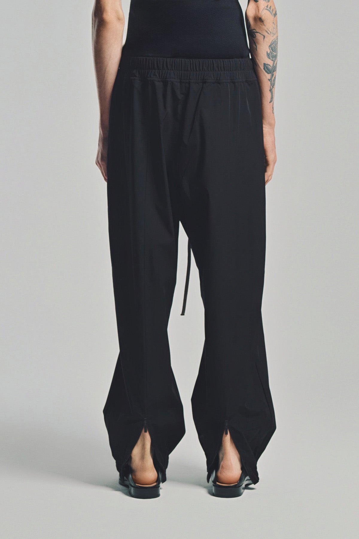 FEAR OF GOD | NYLON TRACKPANTS