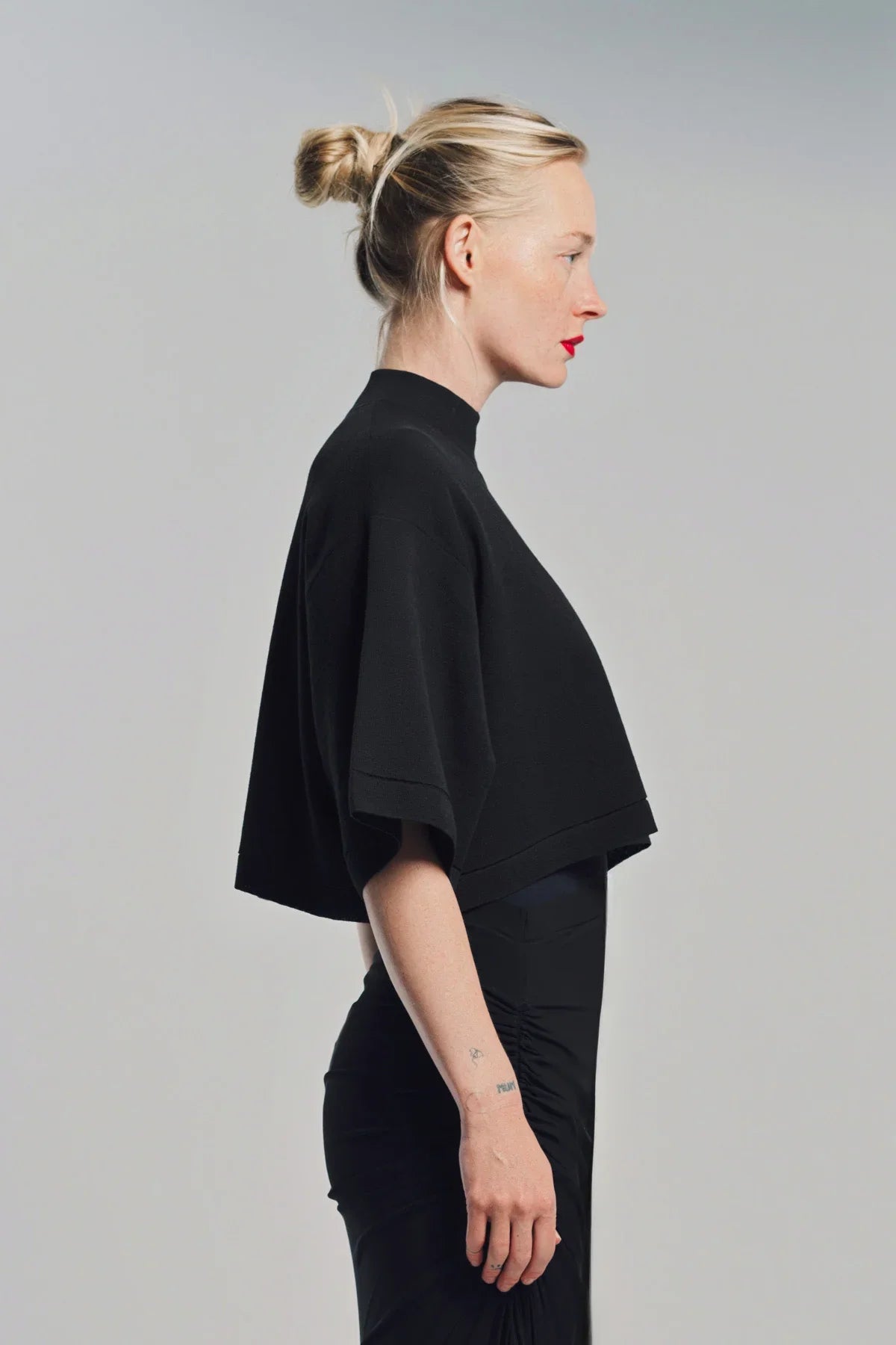 ALAÏA | KNITTED CROPPED T-SHIRT
