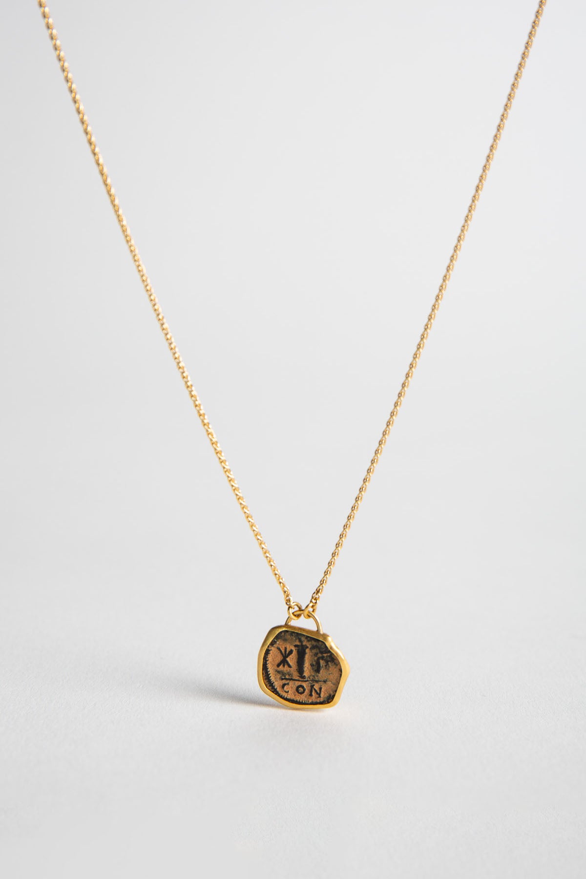 ELI HALILI | YELLOW GOLD BYZANTINE COIN NECKLACE