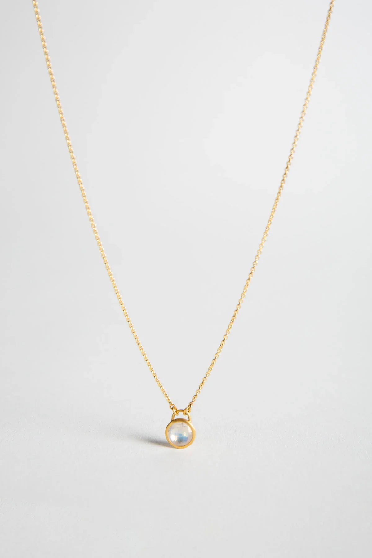ELI HALILI | YELLOW GOLD & MOONSTONE NECKLACE