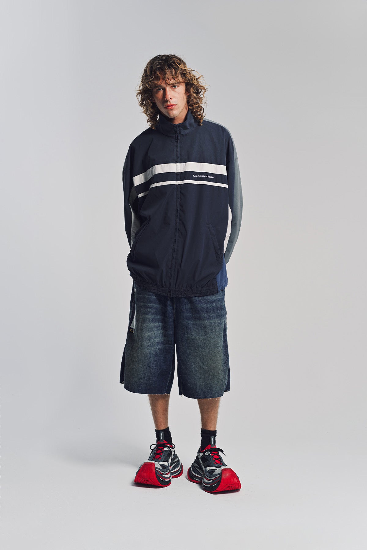 BALENCIAGA | STICKER DENIM SHORTS