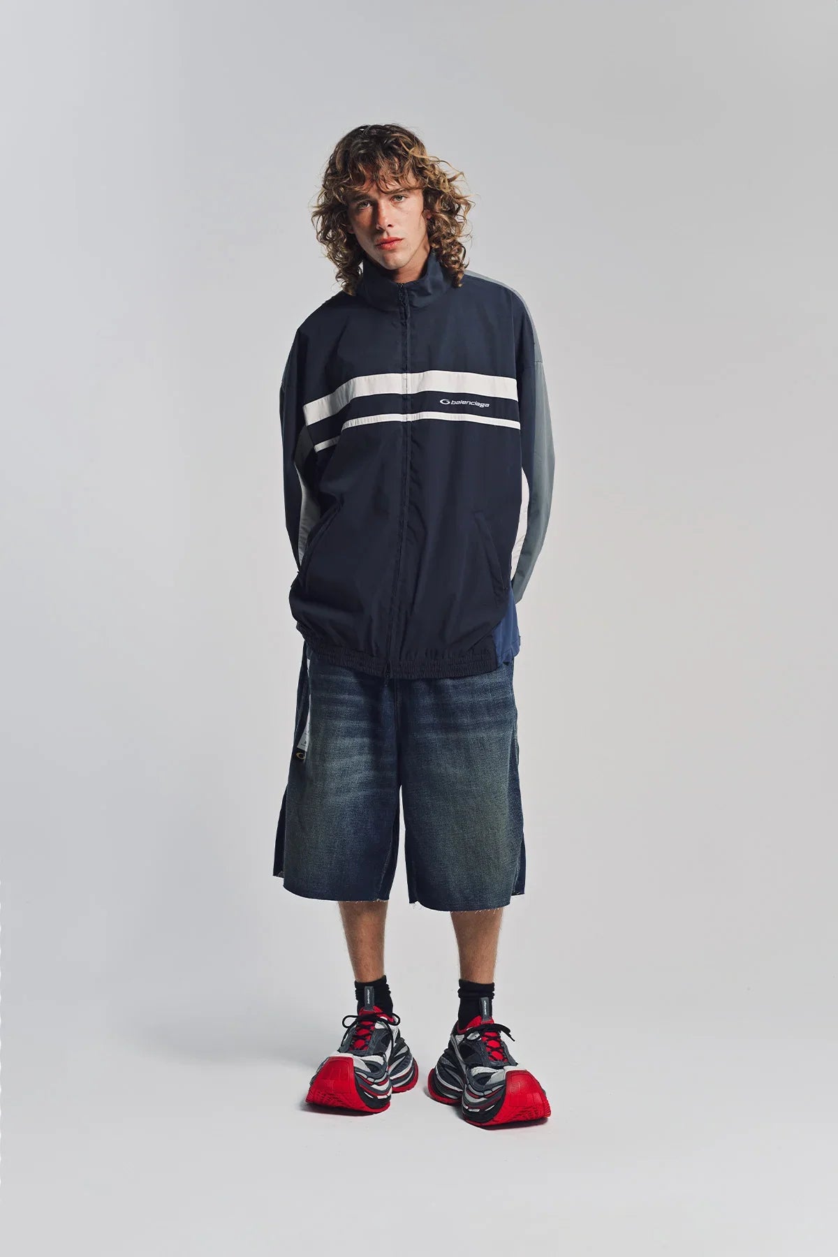 BALENCIAGA | STICKER DENIM SHORTS