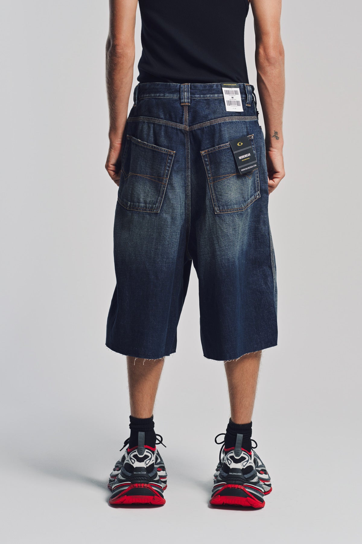 BALENCIAGA | STICKER DENIM SHORTS