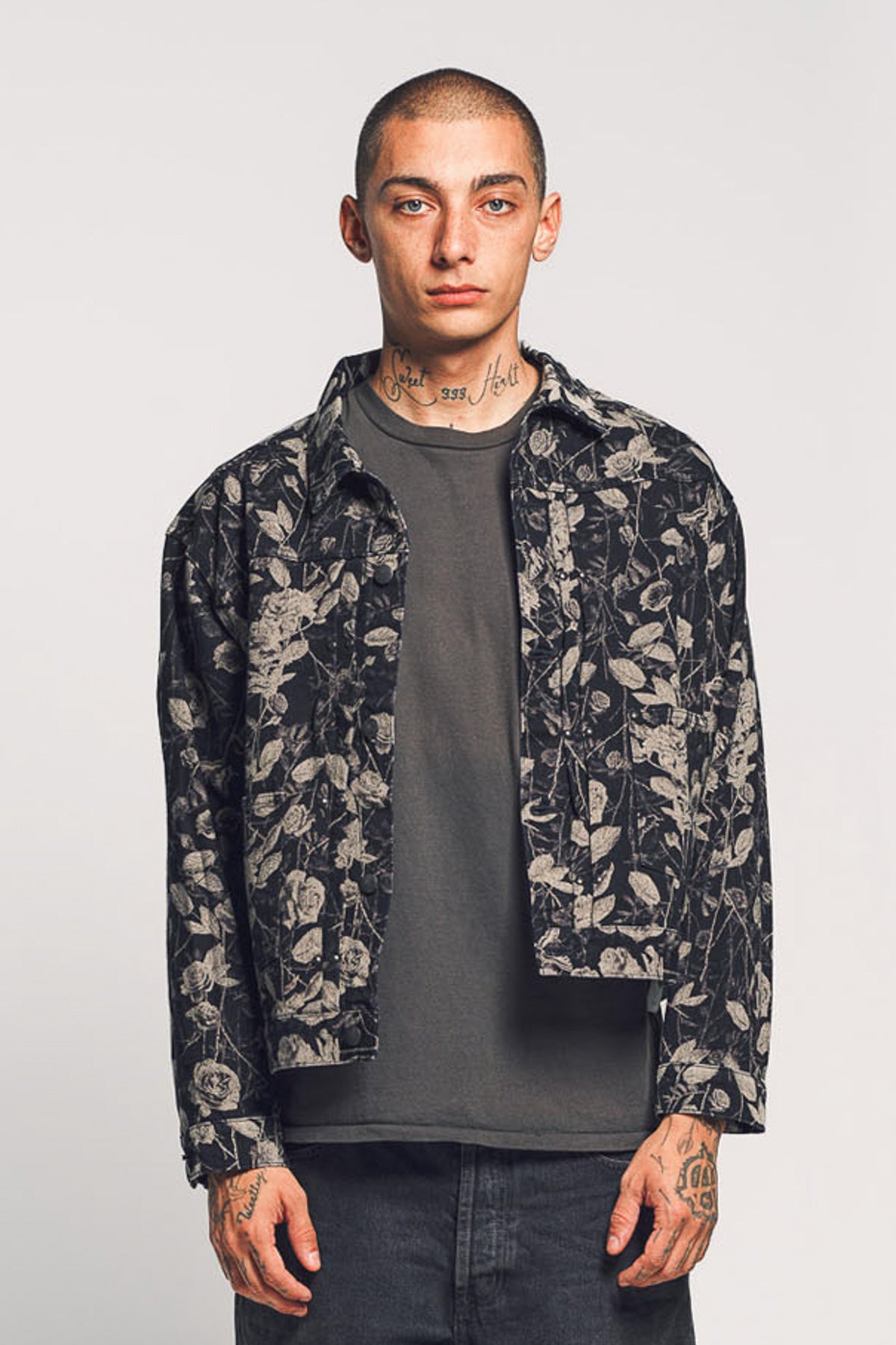 NEEDLES | ROSE PRINT DEDNIM JACKET