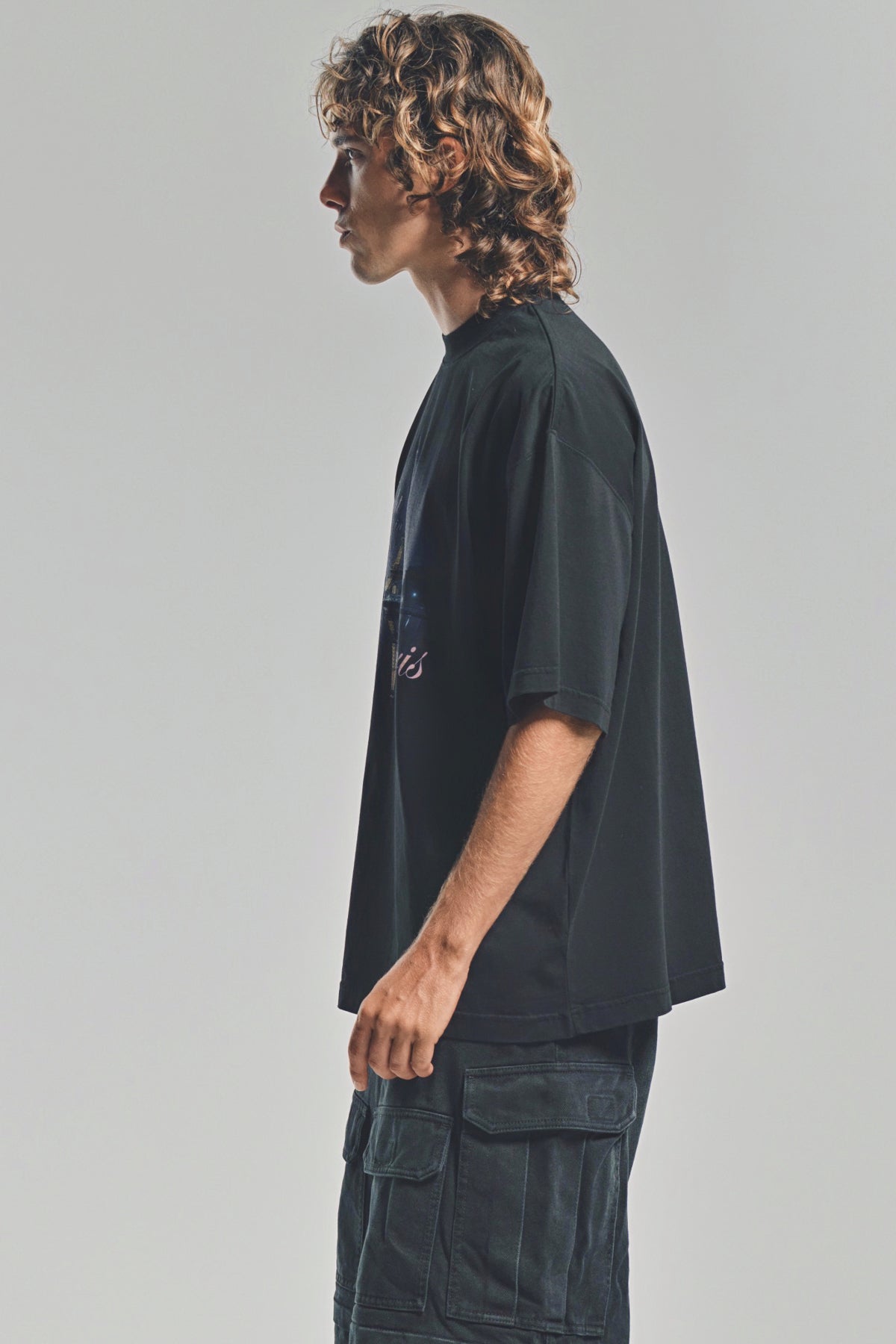 VETEMENTS | 'A NIGHT IN PARIS' OVERSIZED TEE