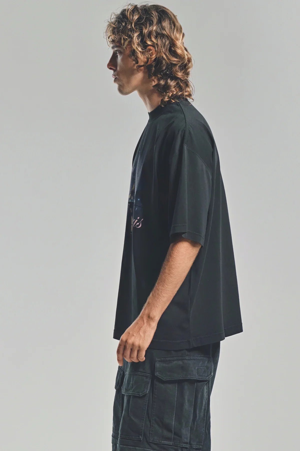 VETEMENTS | 'A NIGHT IN PARIS' OVERSIZED TEE