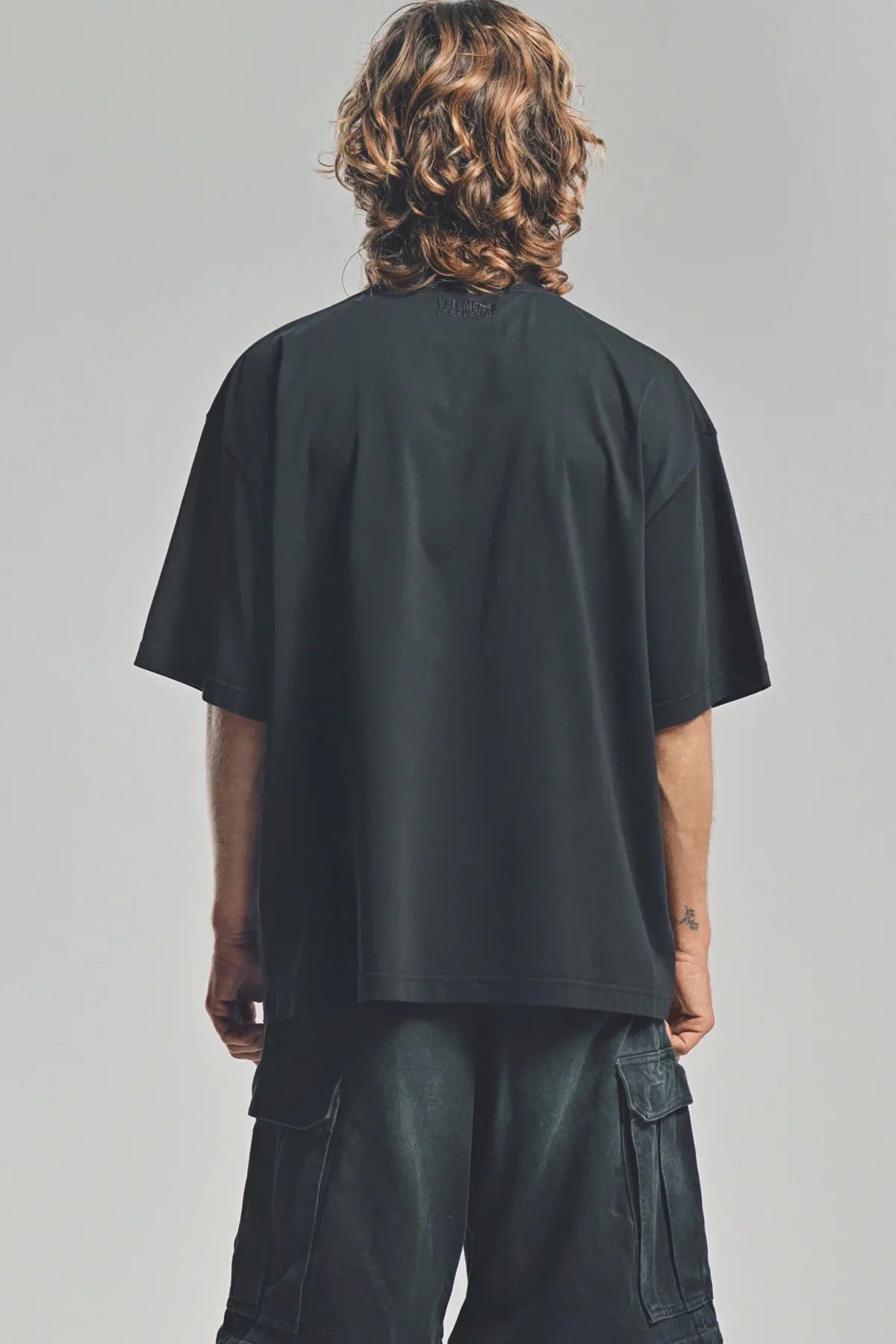 VETEMENTS | 'A NIGHT IN PARIS' OVERSIZED TEE
