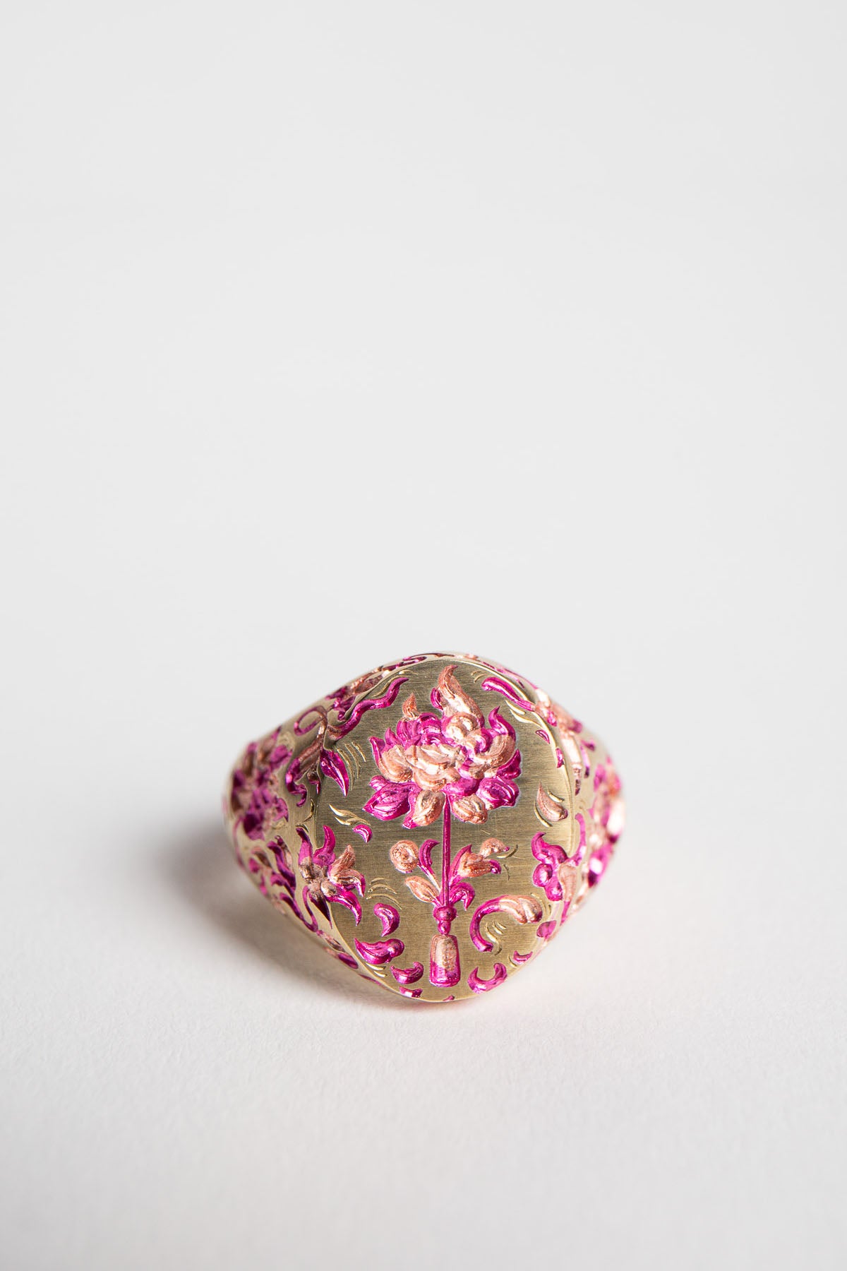 CASTRO SMITH | VASE OF PEONIES SIGNET RING