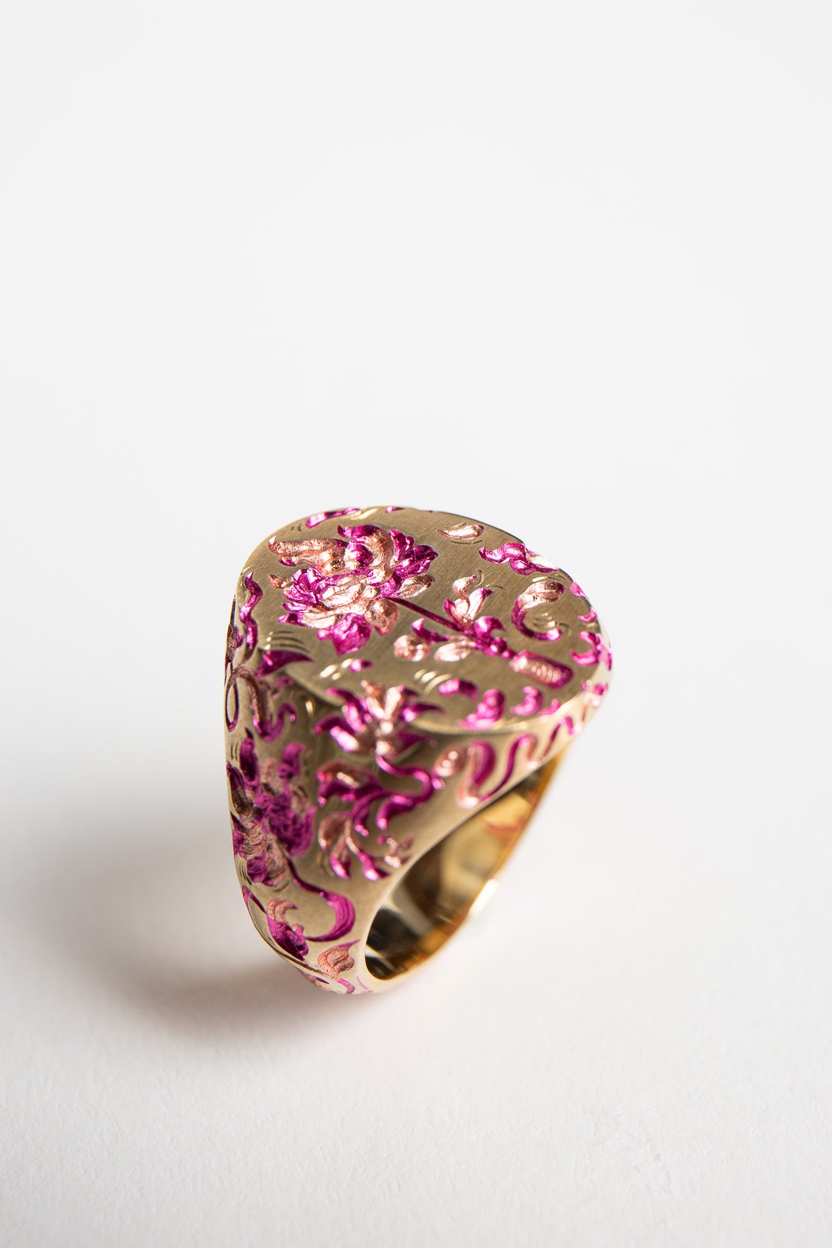 CASTRO SMITH | VASE OF PEONIES SIGNET RING