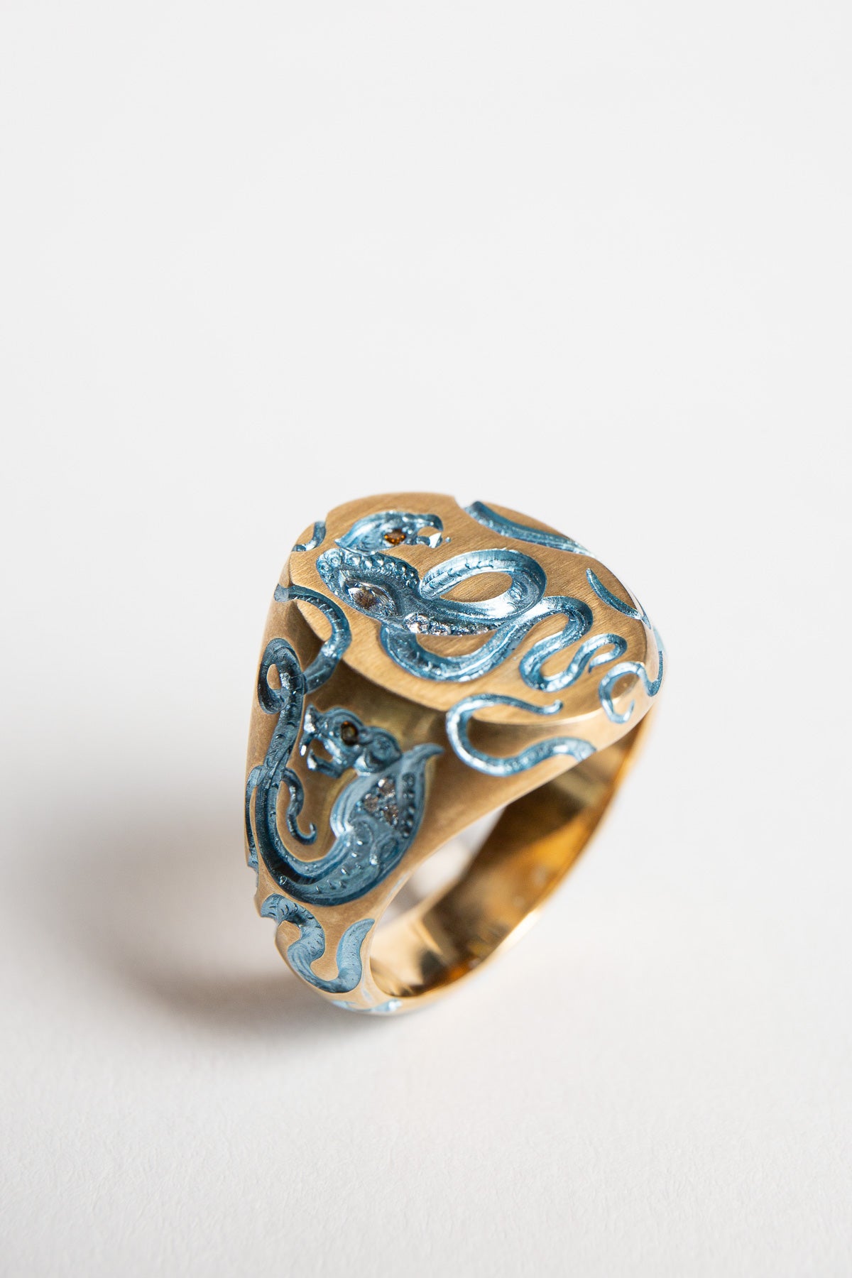 CASTRO SMITH | REVERSE QUEEN COBRA BABY BLUE & GOLD RING